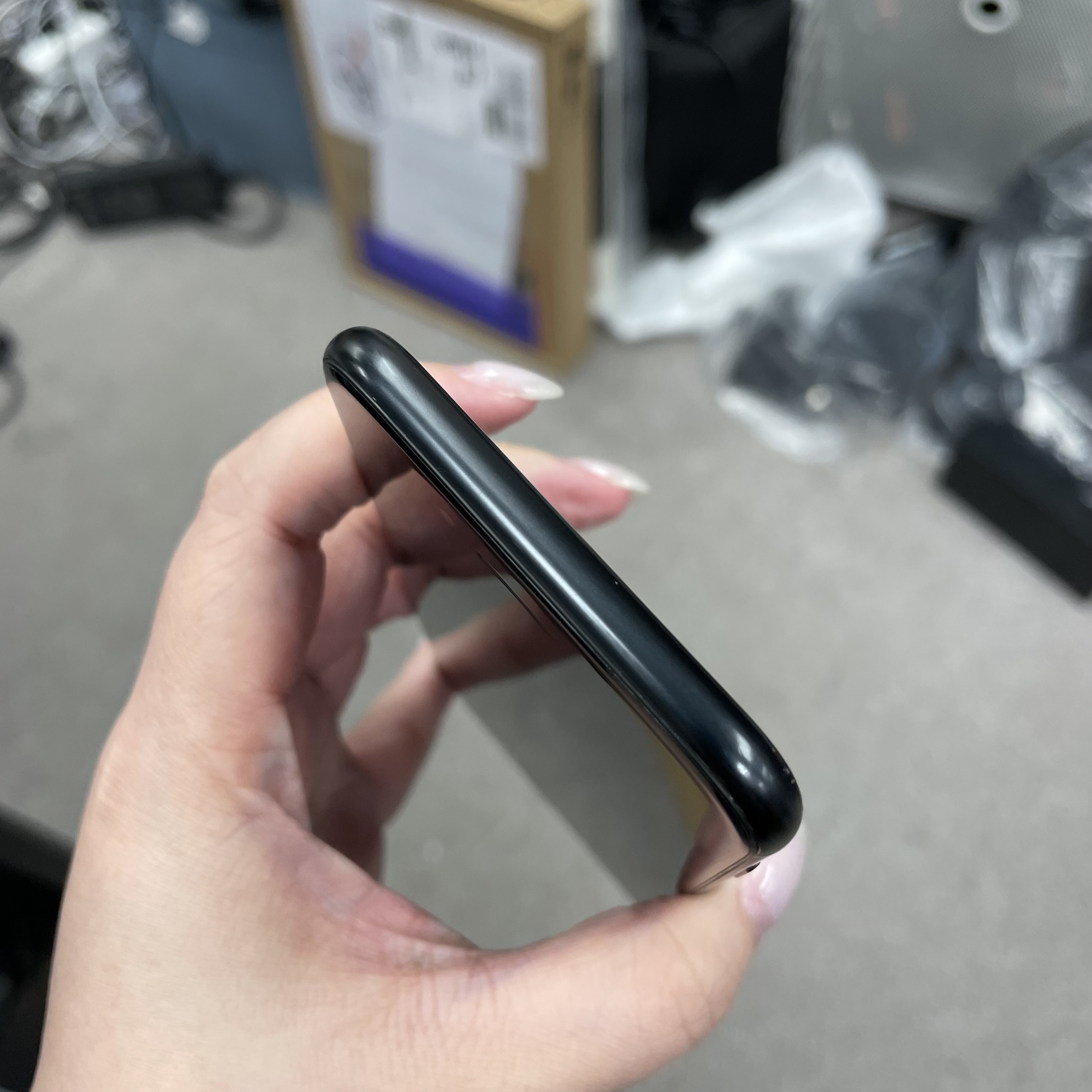 *6636 SE2 超靚機 64GB 電94 黑色 black