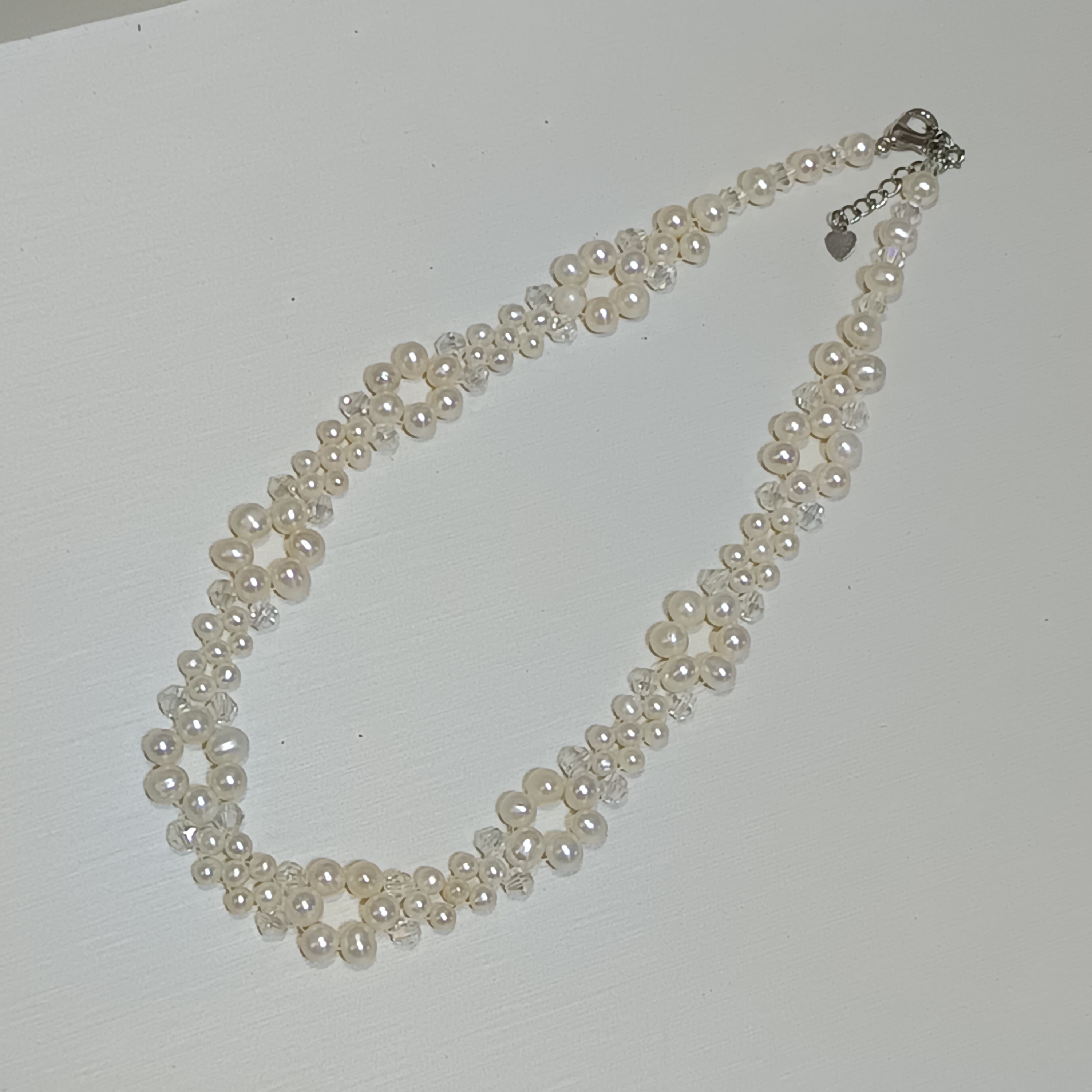 近圓強光淡水珍珠+人造白水晶珠編織choker 鍊