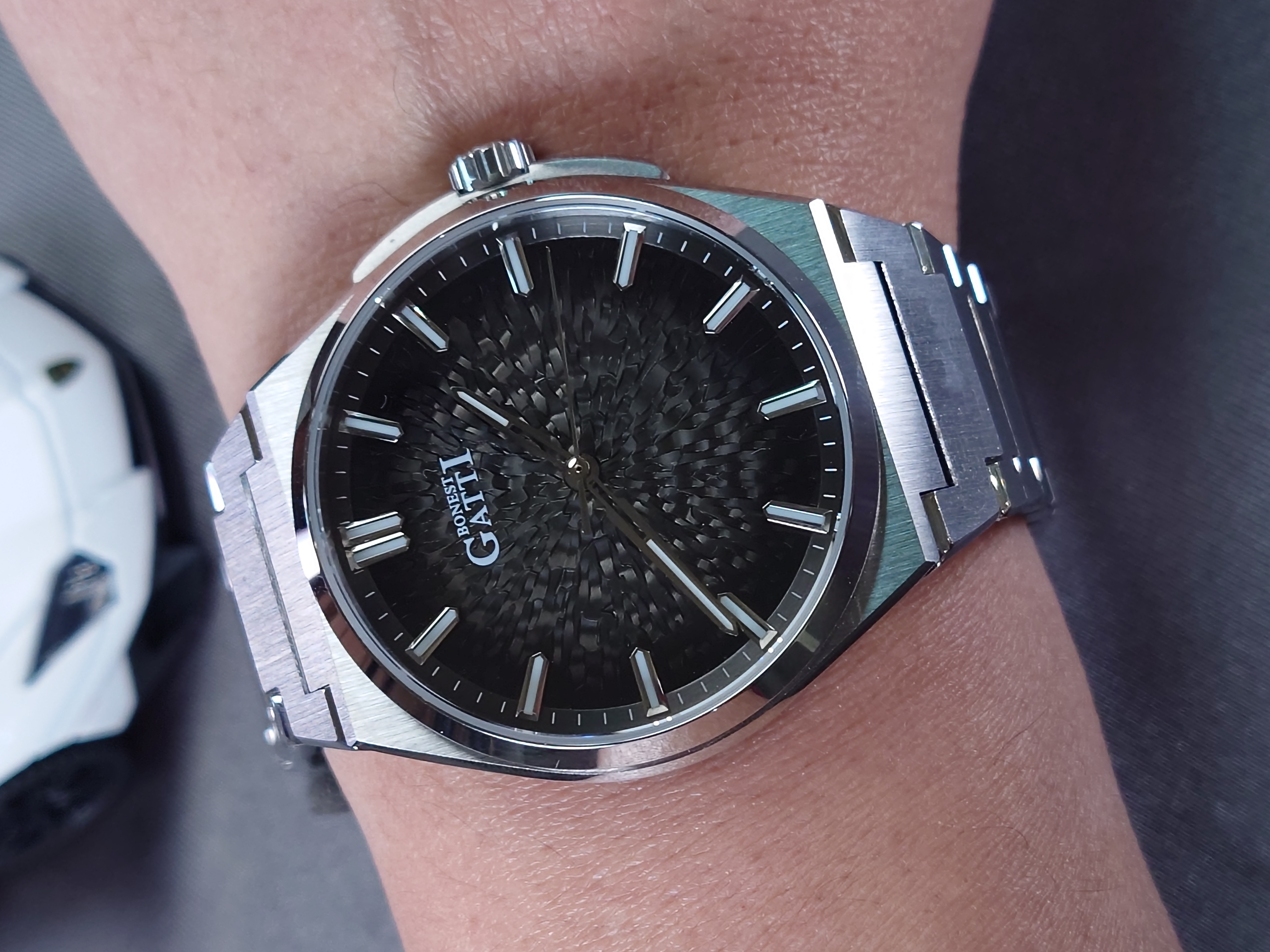 Bonest Gatti 冰裂紋一體式錶帶自動錶 BG8013-S1 Black