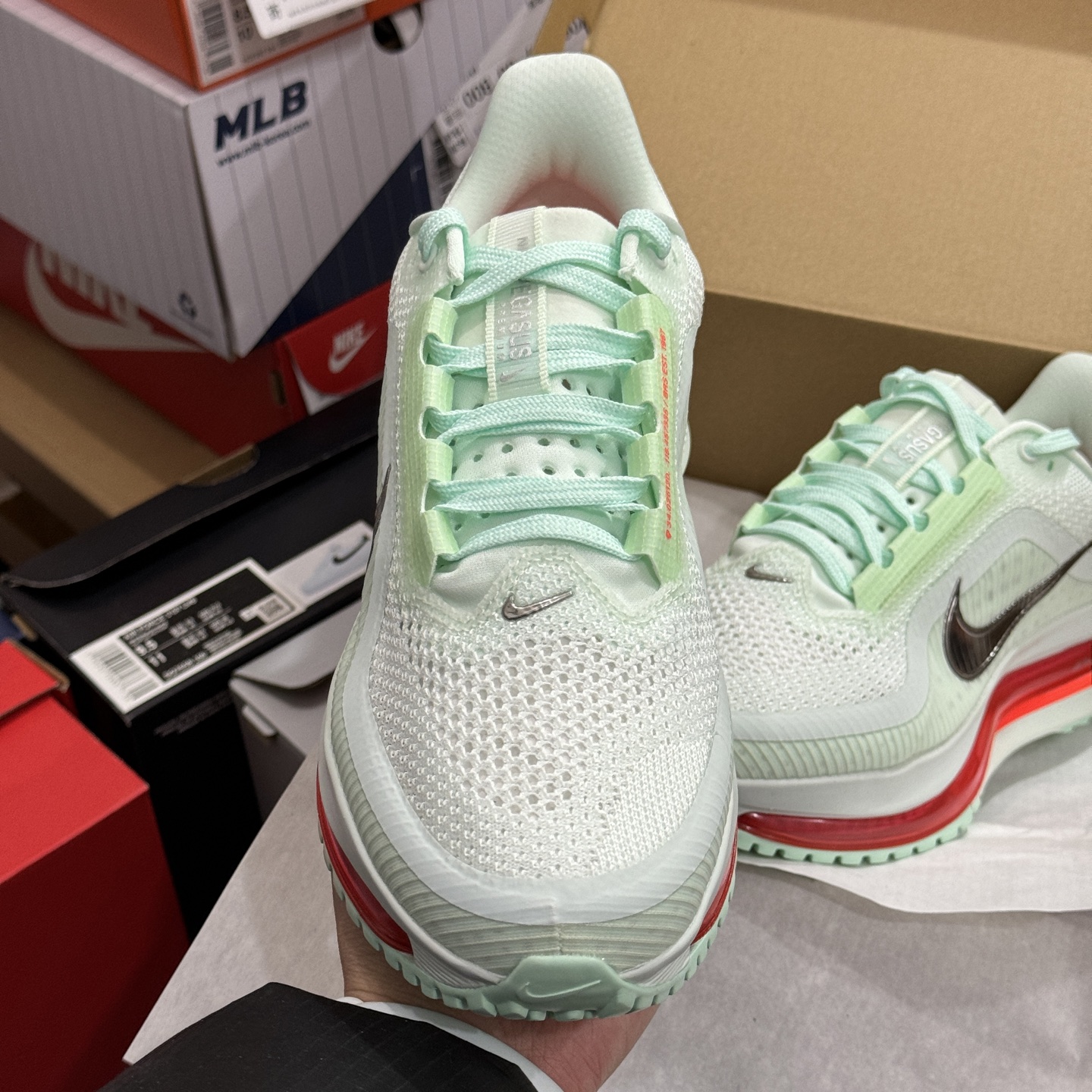 Nike Pegasus Premium "Barely Green" HQ2592-301 