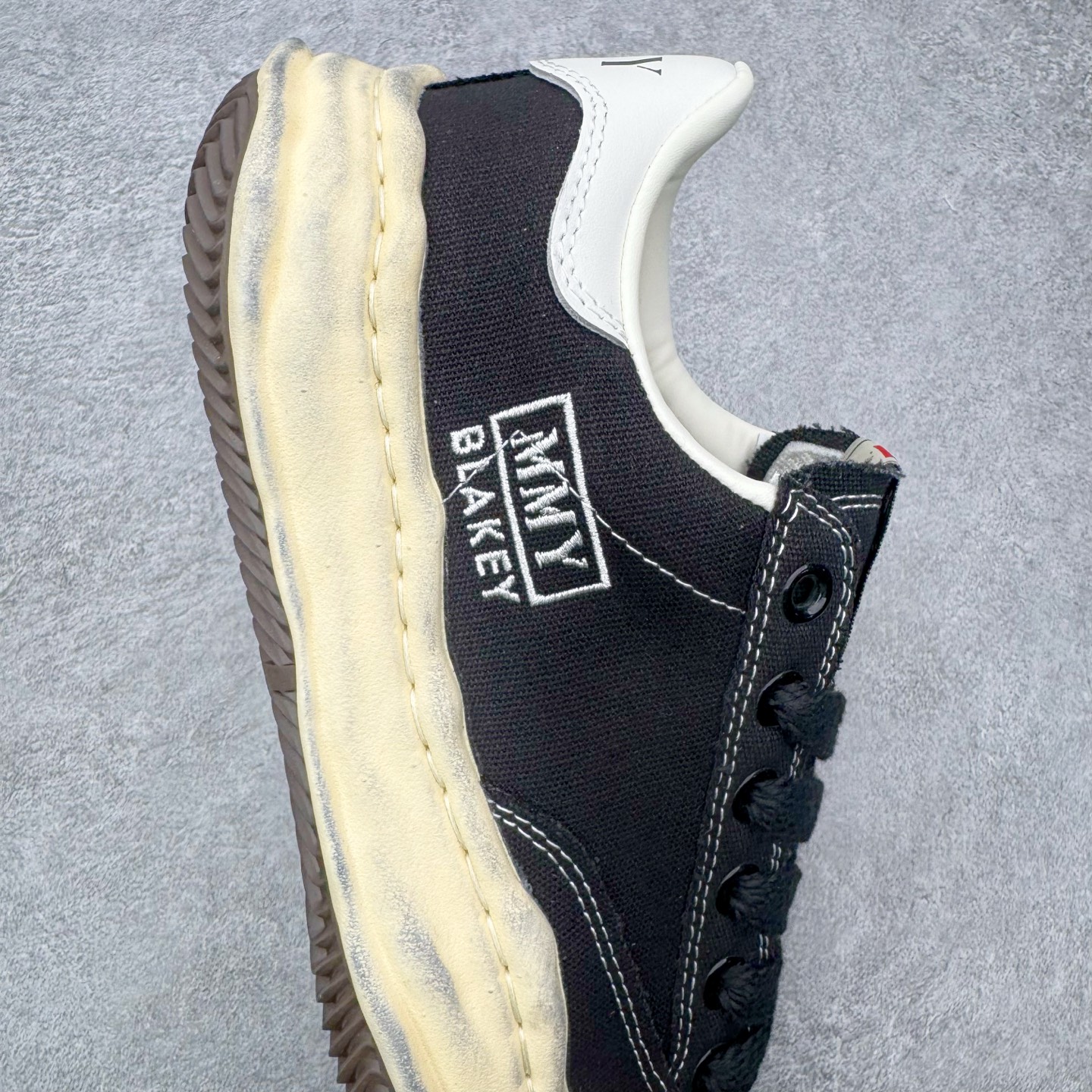 Maison Mihara Yasuhiro MMY "BLAKEY" OG Sole Low-top Sneaker