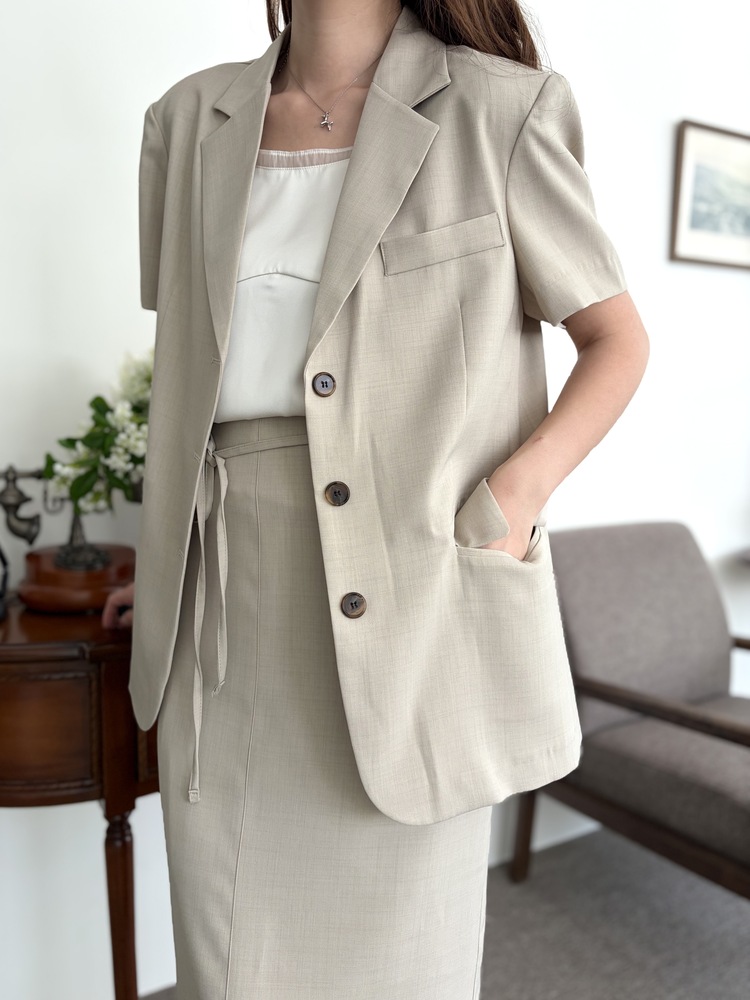 Sandstone Air Relaxed Blazer (Light Beige)