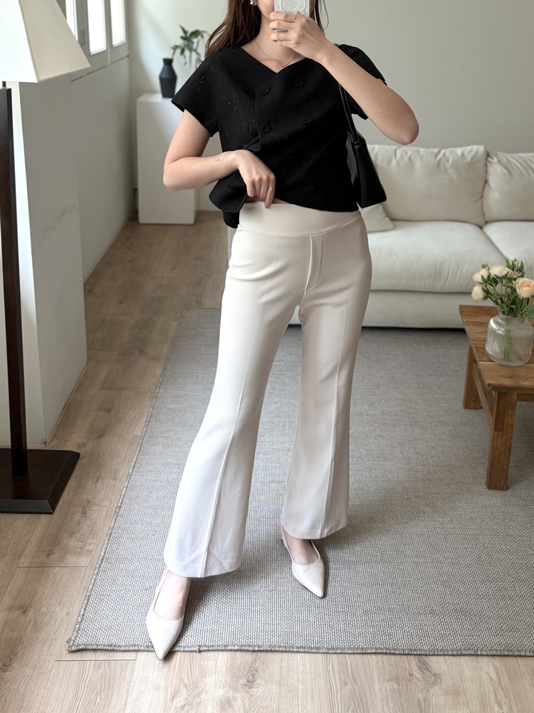 Pull-On Stretch Pants (Light Beige)