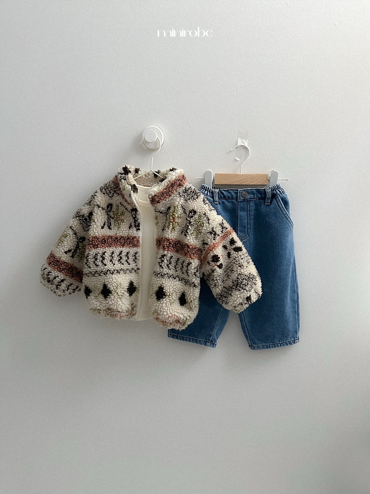 Mnirobe | Dart denim pants