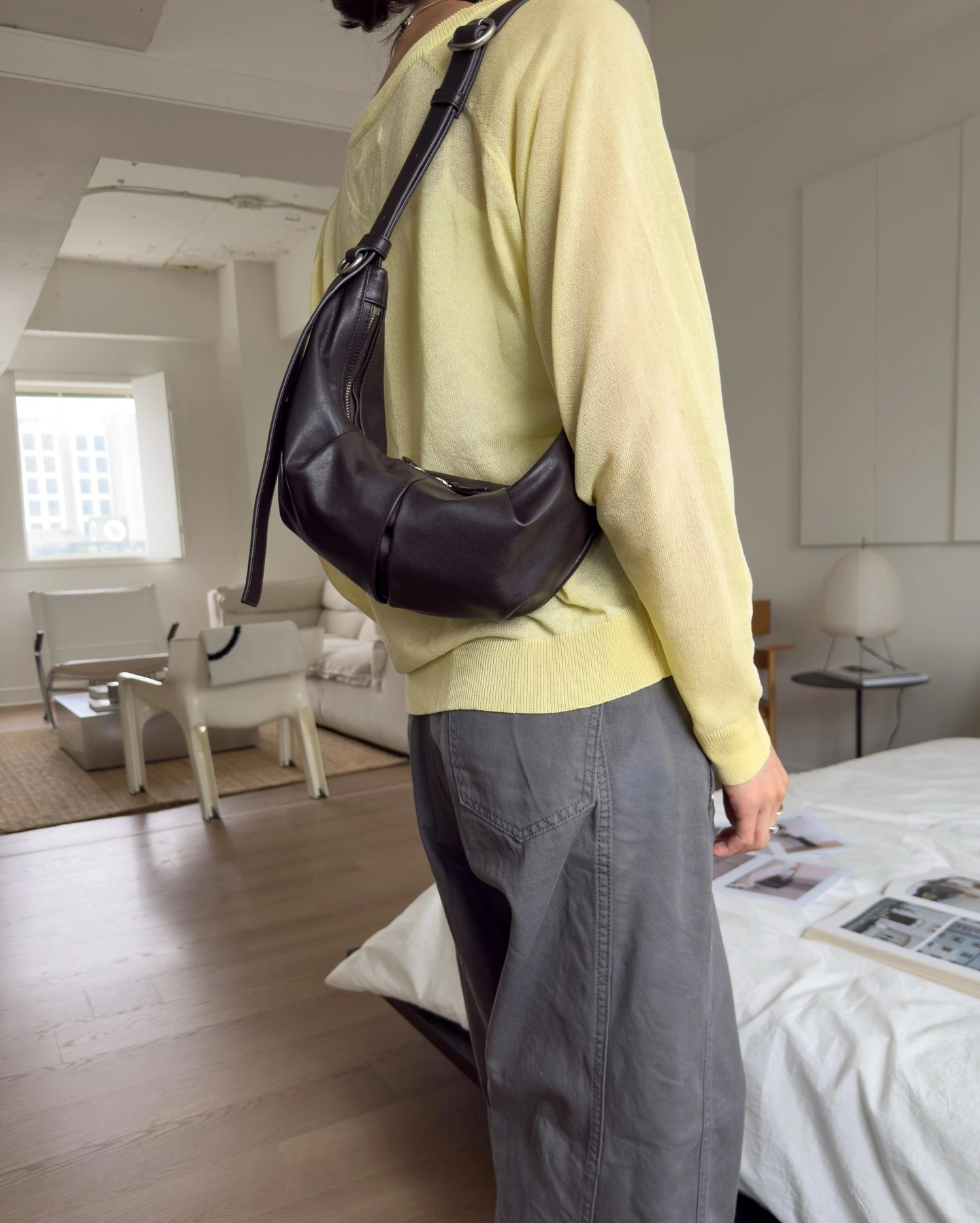 Bucks & Leather 正韓質感羊皮立體褶皺可調節牛角包