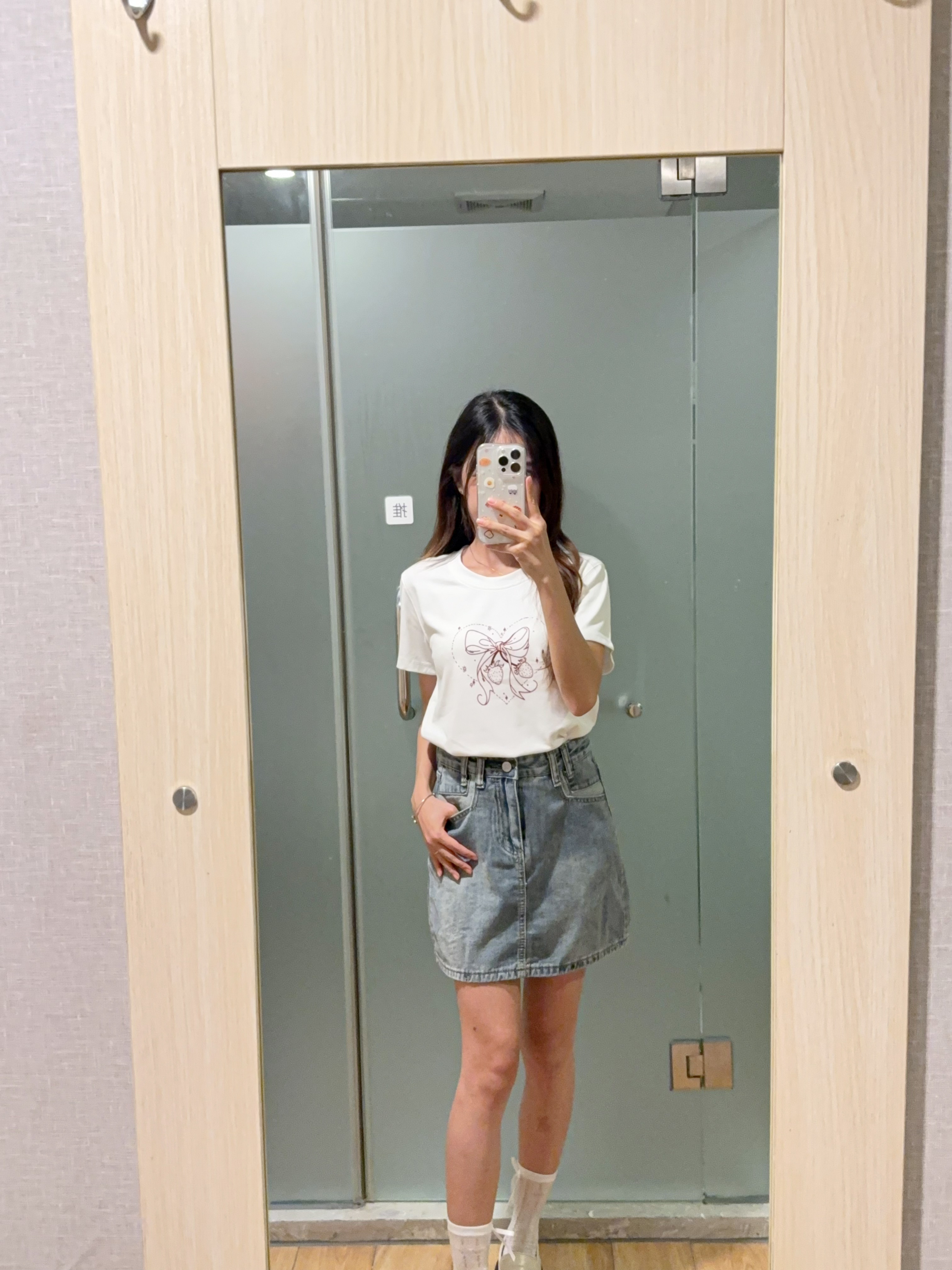 爱心草莓蝴蝶结磨毛上衣R2974