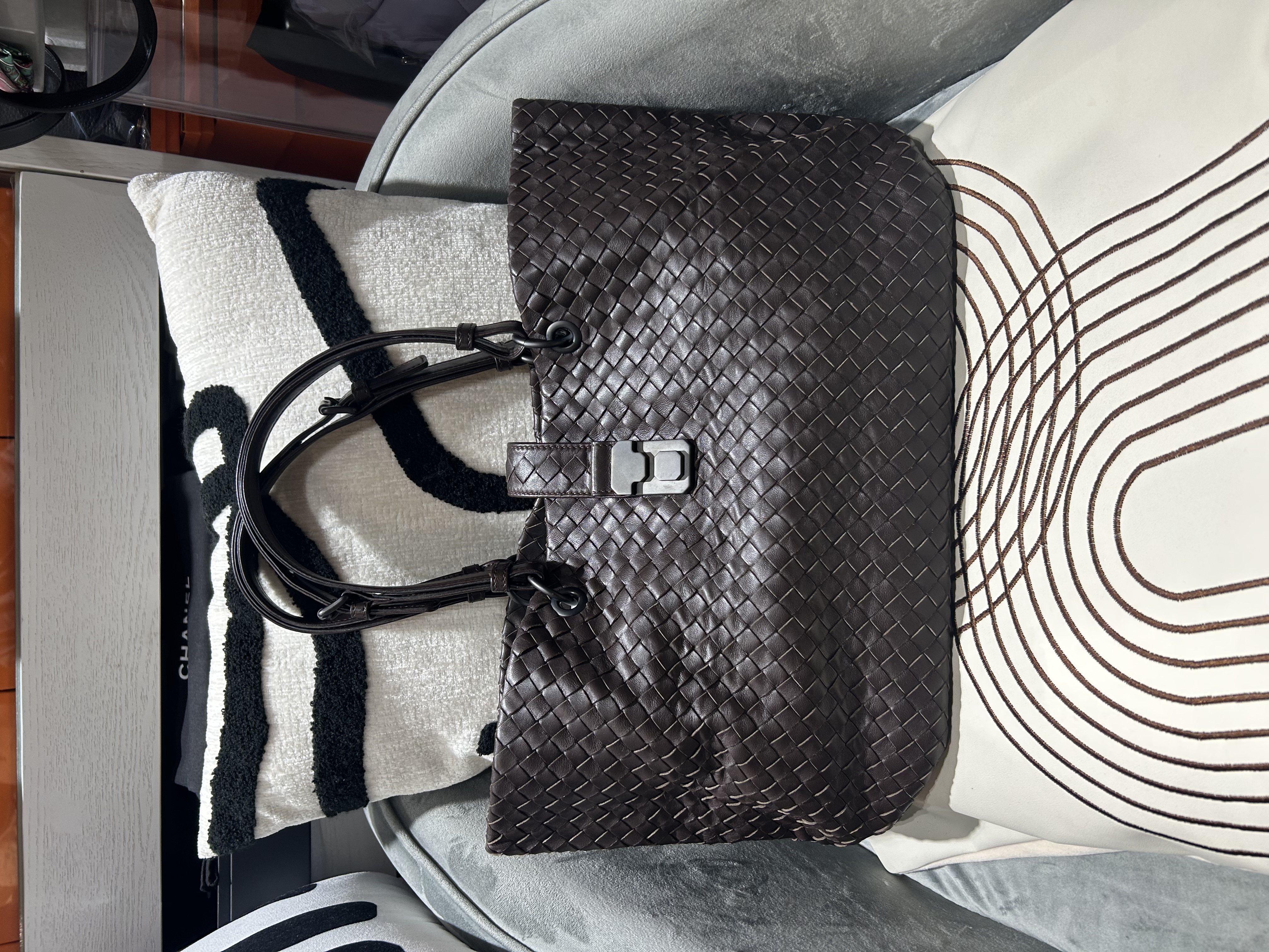 Bottega Veneta BV Intreccio Shoulder Bag Brown 100%Authentic, 95%New
