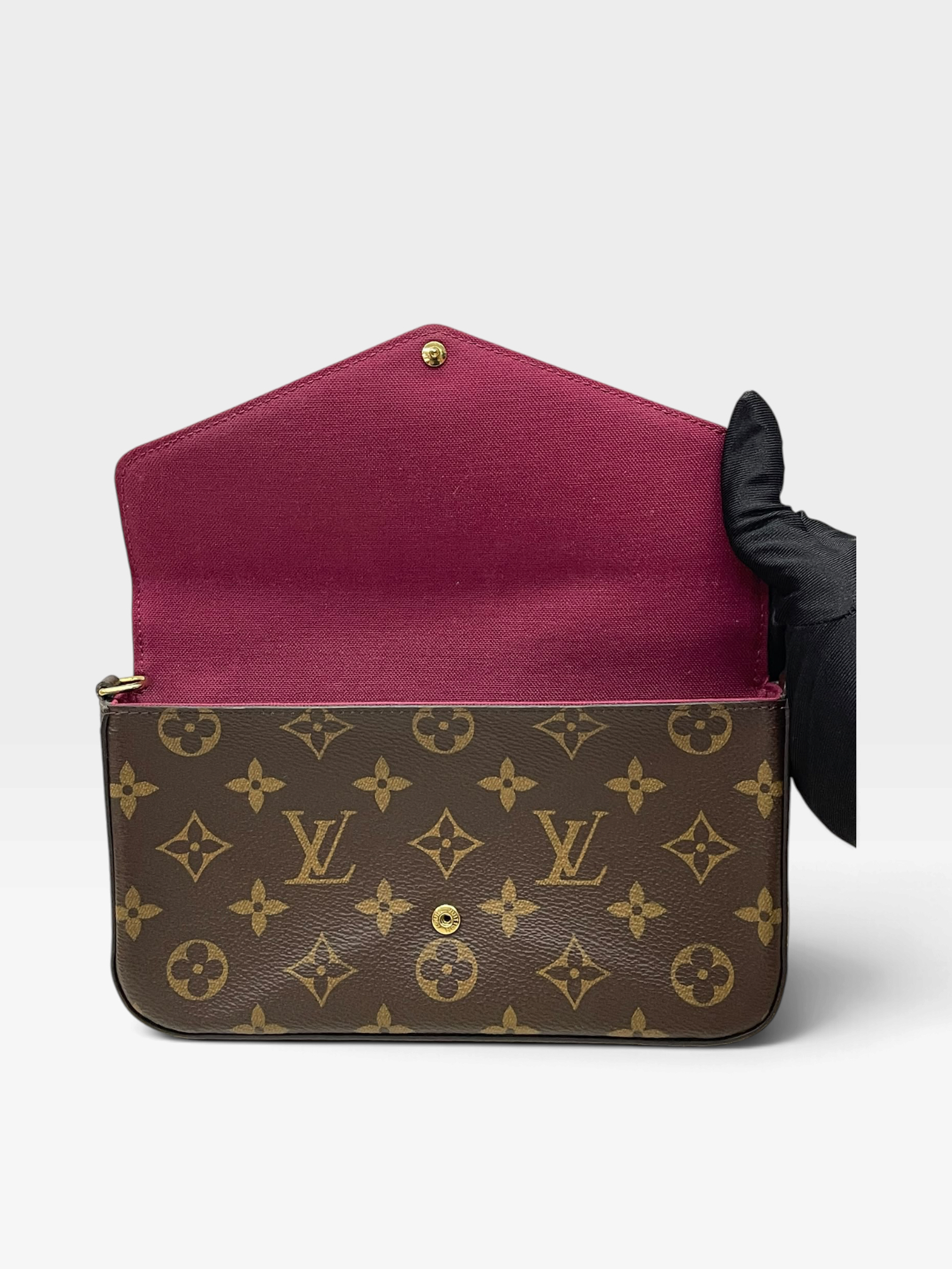 直播貨品 |  [1個-$100 2個-$300］I23