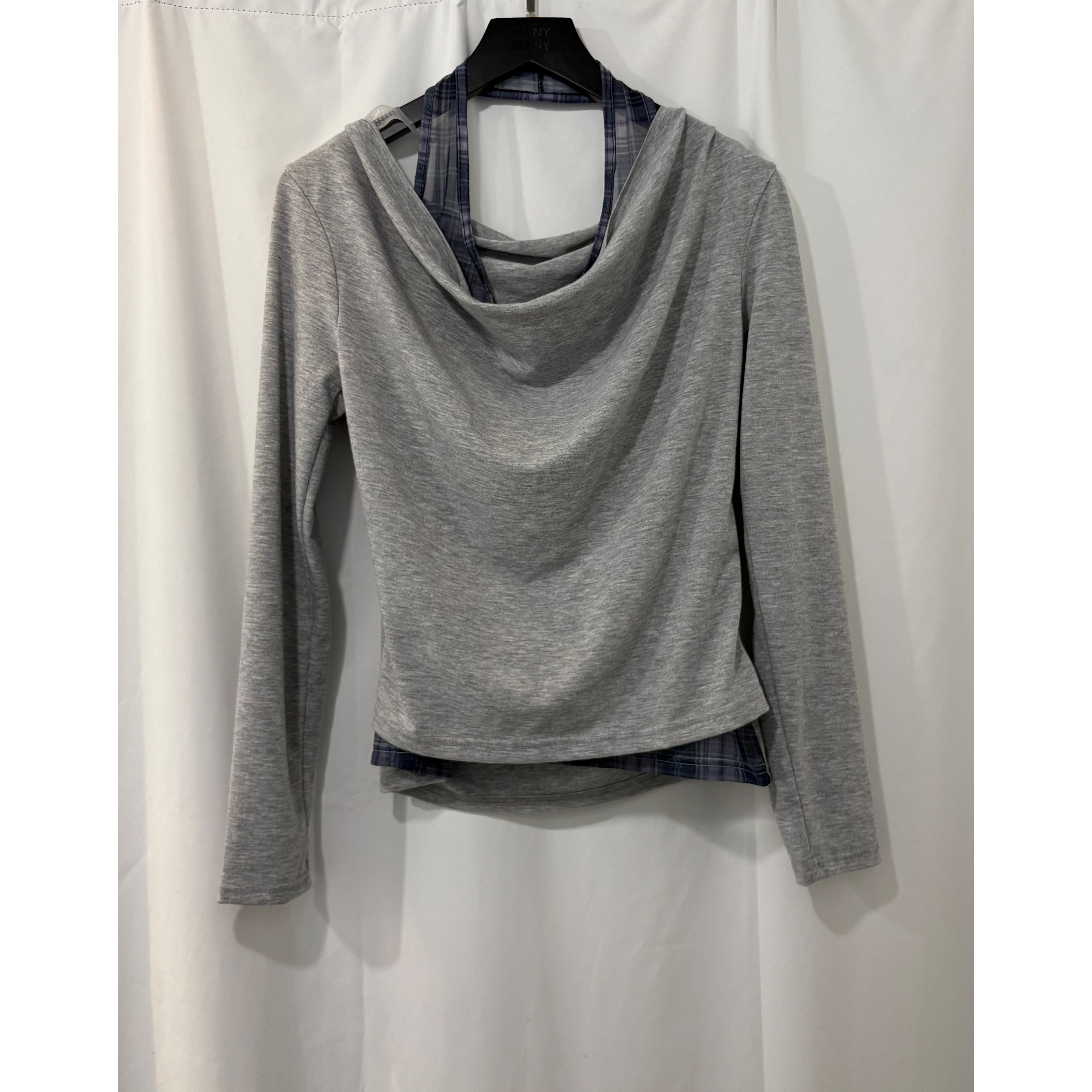 新品價及新年前收貨2月3號8PM截單💛《SHEER PLAID SPLICE LS TOP》 2602F