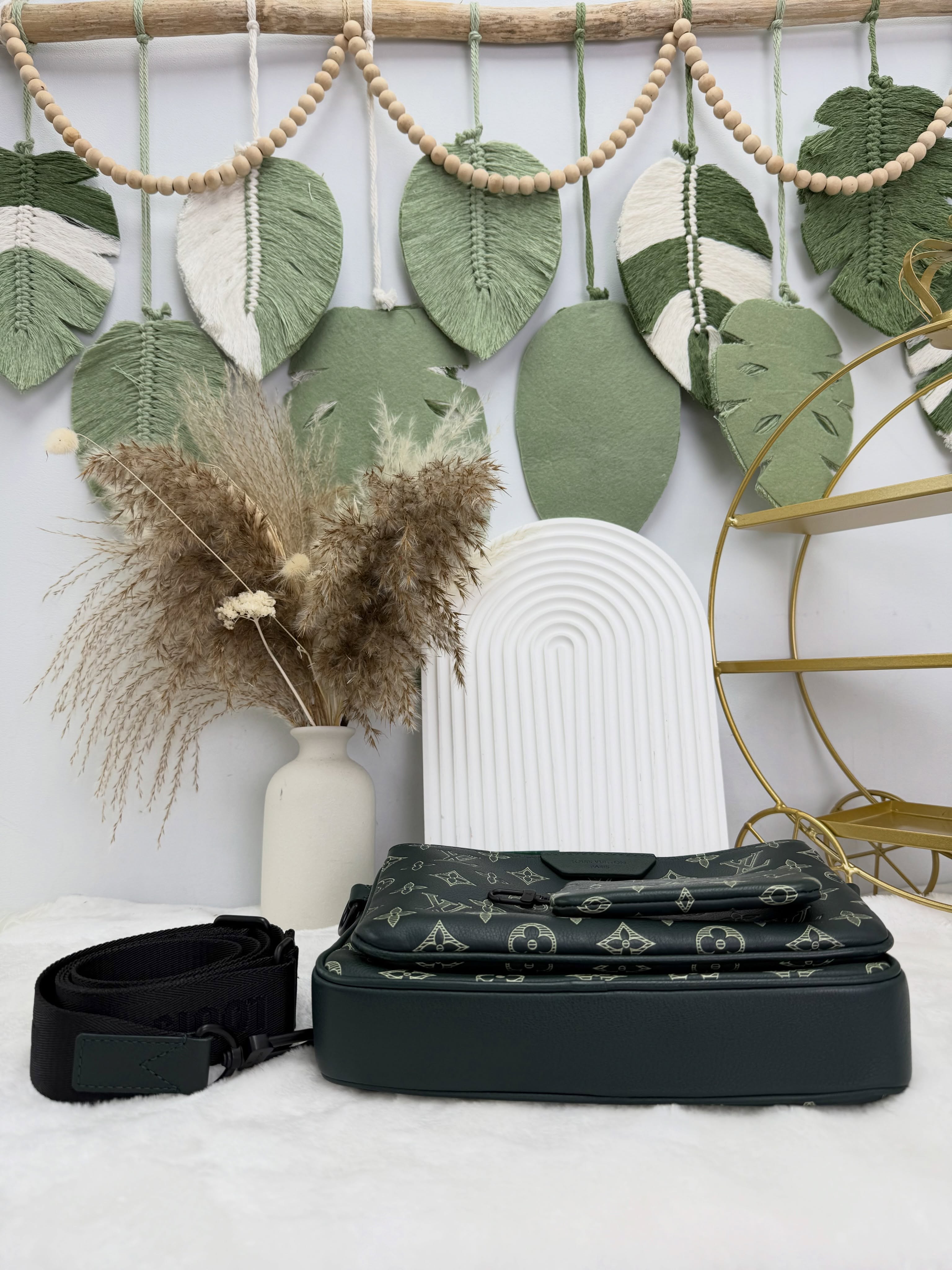 Lv👜 PRE OWNED 🛍️Trio Messenger三合一郵差包 森林綠皮革老花💚