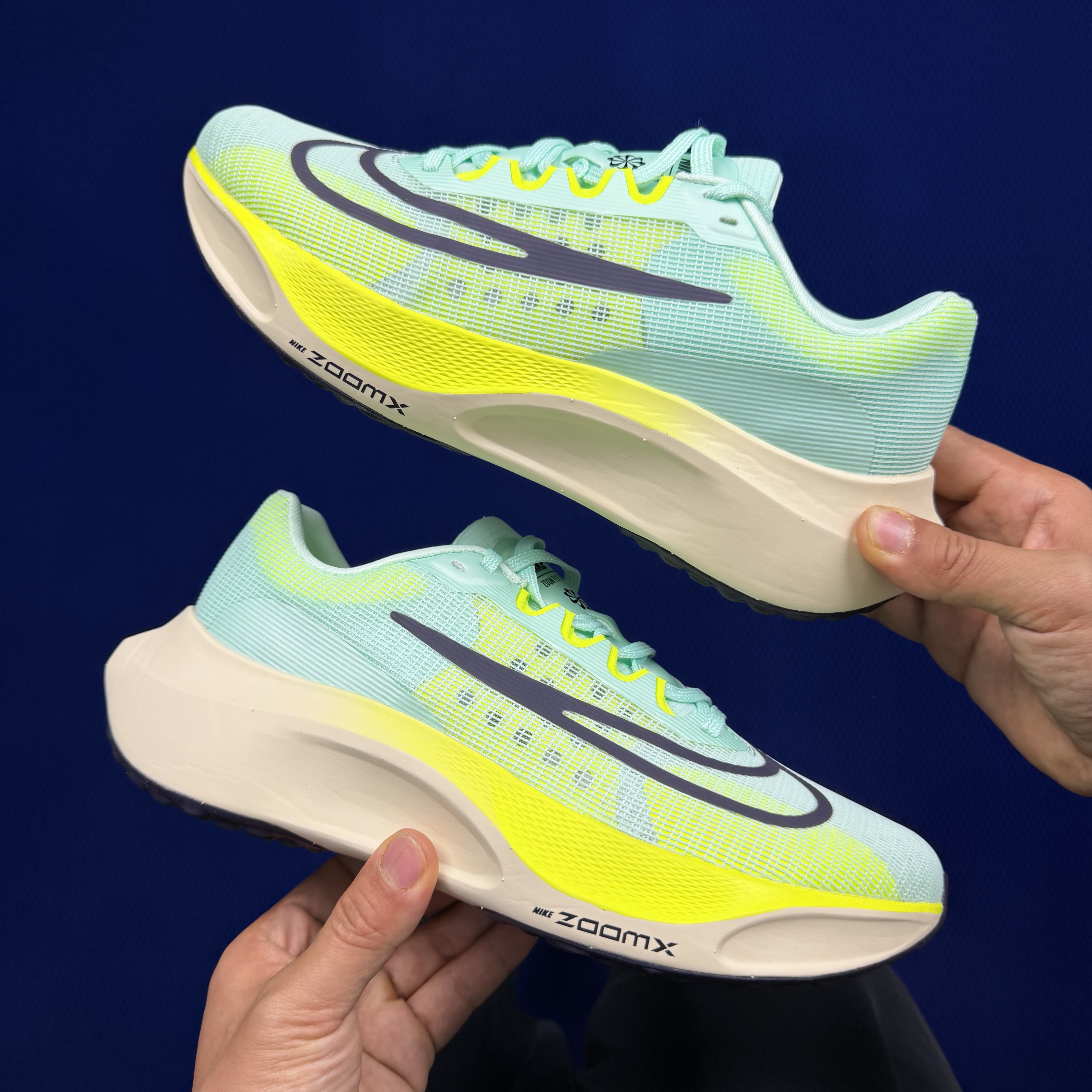 Nike Zoom Fly 5 DM8968-300