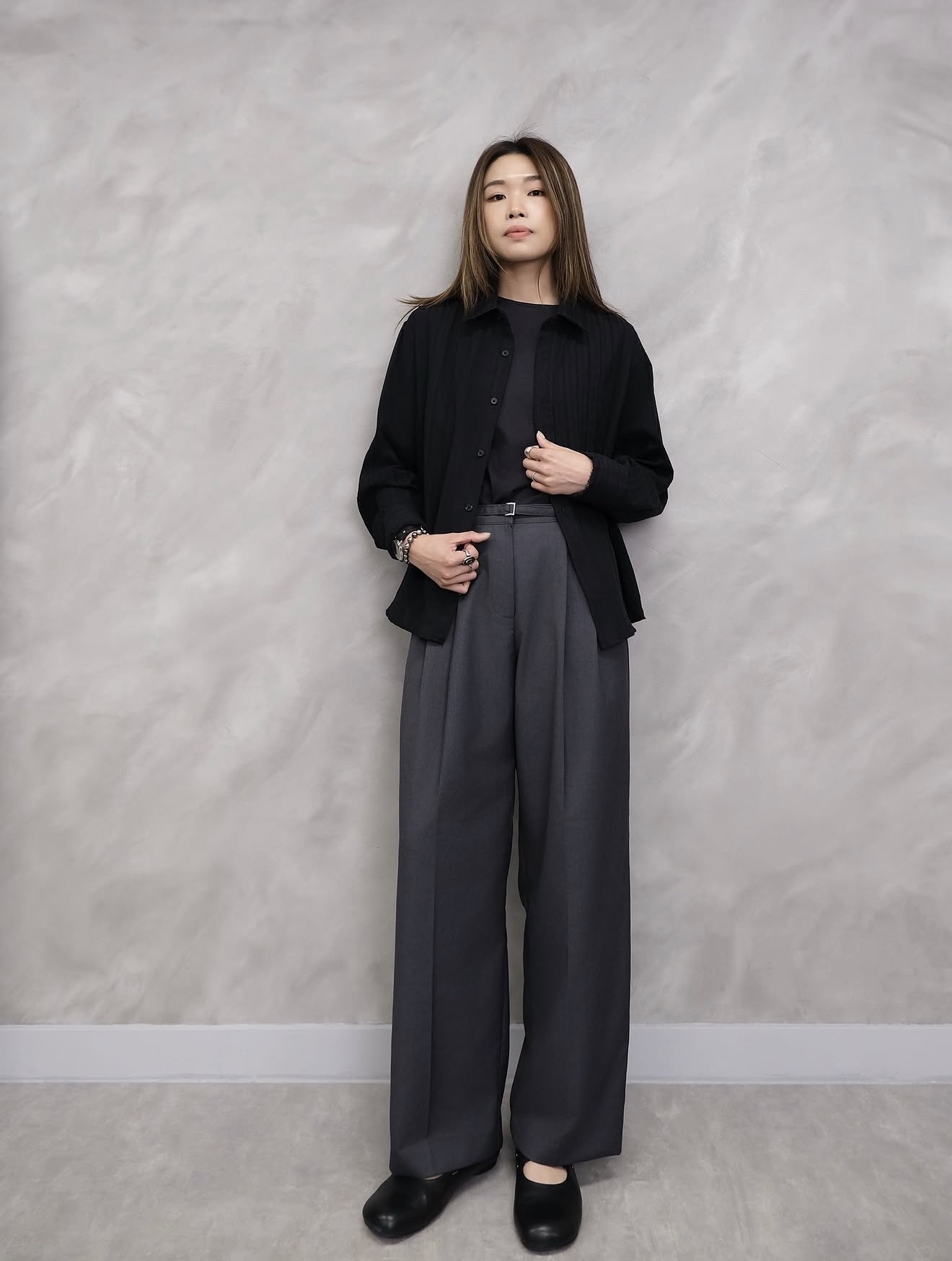 (Unisex)Embossed Stripe Boxy Shirt #sh19