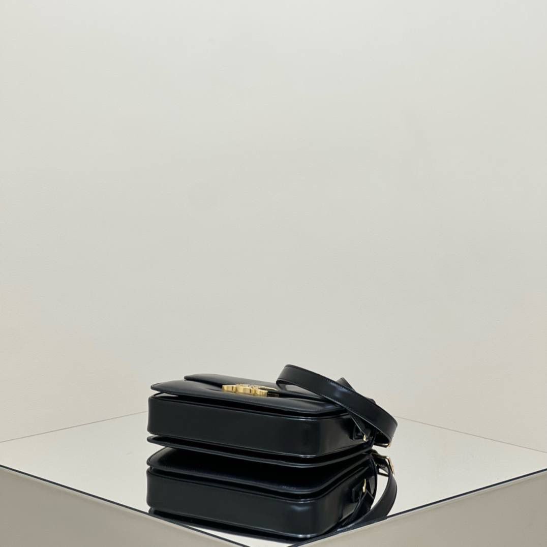 🔥大货实拍图 𝗖𝗘𝗟𝗜𝗡𝗘 ♥ 𝗧𝗥𝗜𝗢𝗠𝗣𝗛𝗘凯旋门BOX 型号：187363 尺寸：22*16.5*7cm