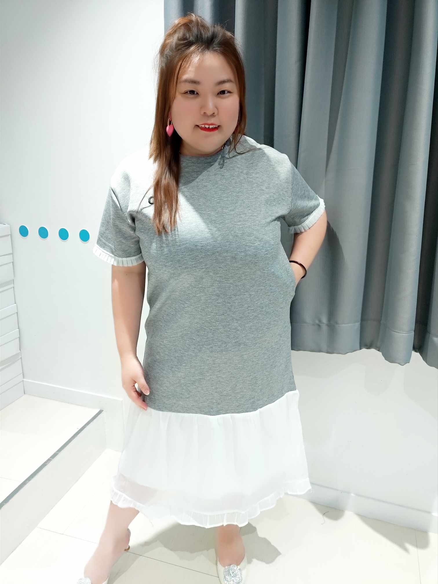 DOA04 Alo拼接裙摆设计连衣裙