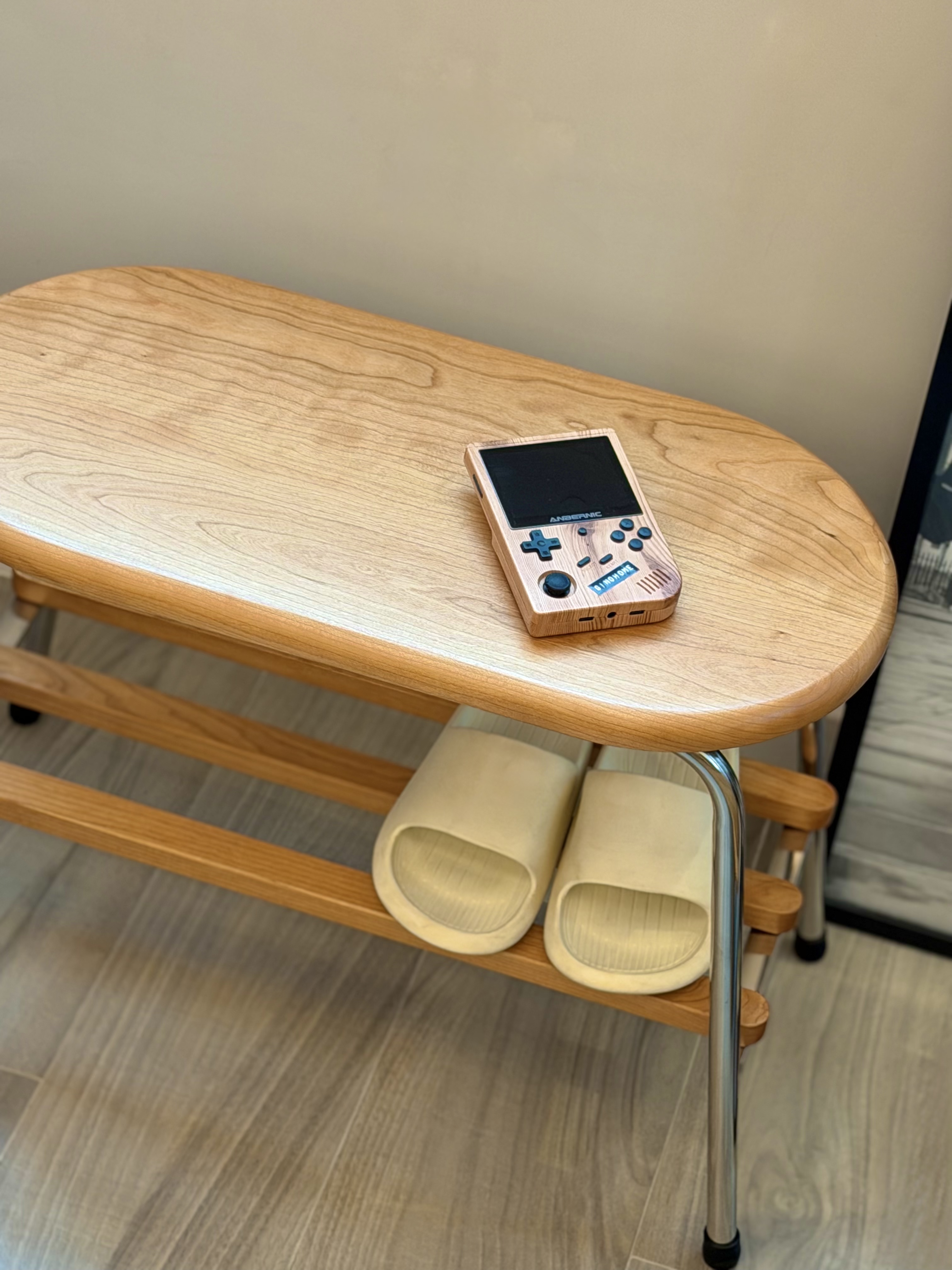 ERA Shoe Bench