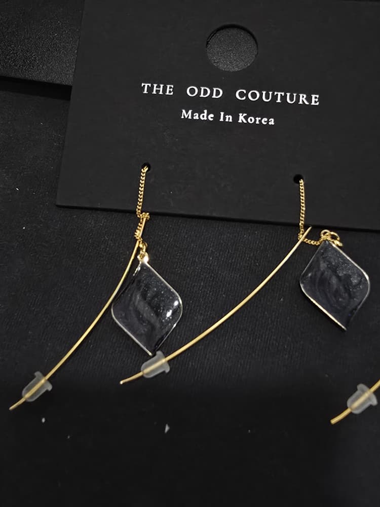 Ligne d’Art Earrings