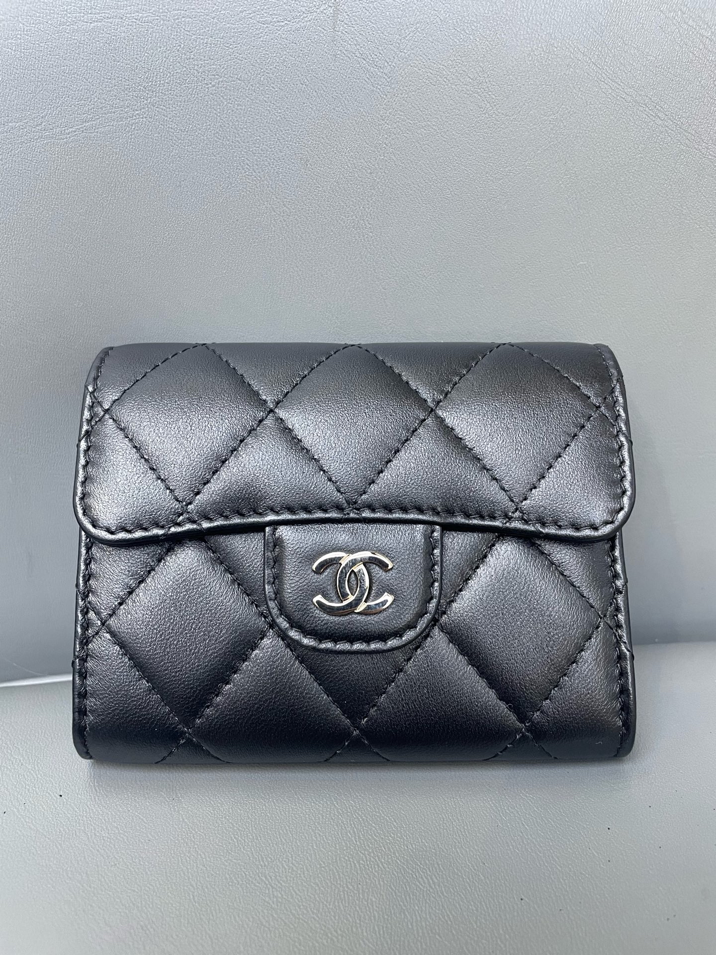 【預訂貨品】Chanel 黑金 小羊皮 woc