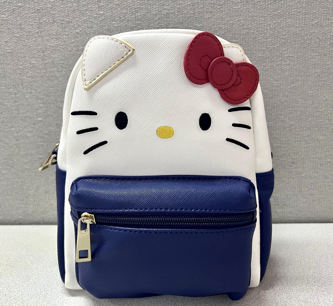 🎌日本直送🎌 Hello Kitty 斜孭背囊兩用袋