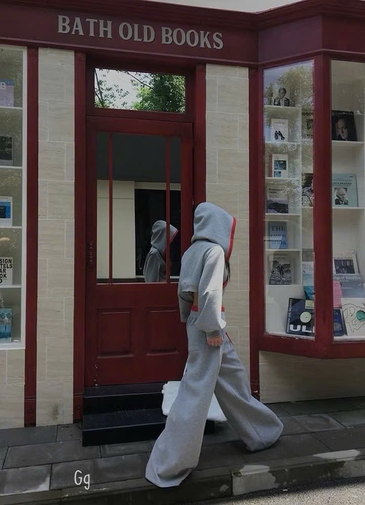 灰色和紅色长裤辣妹套裝