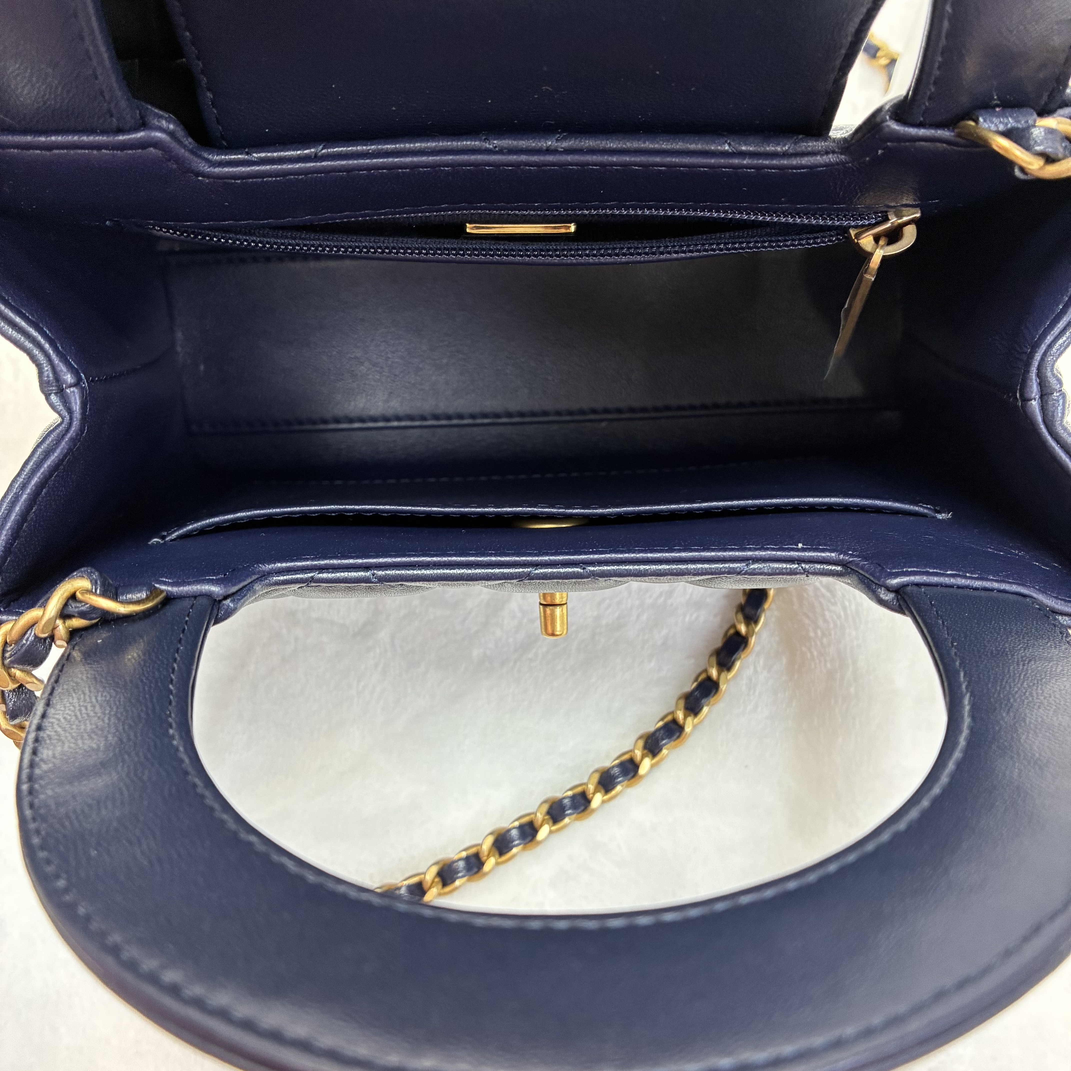 Chanel Kelly Top Handle nano size 海軍藍羊皮