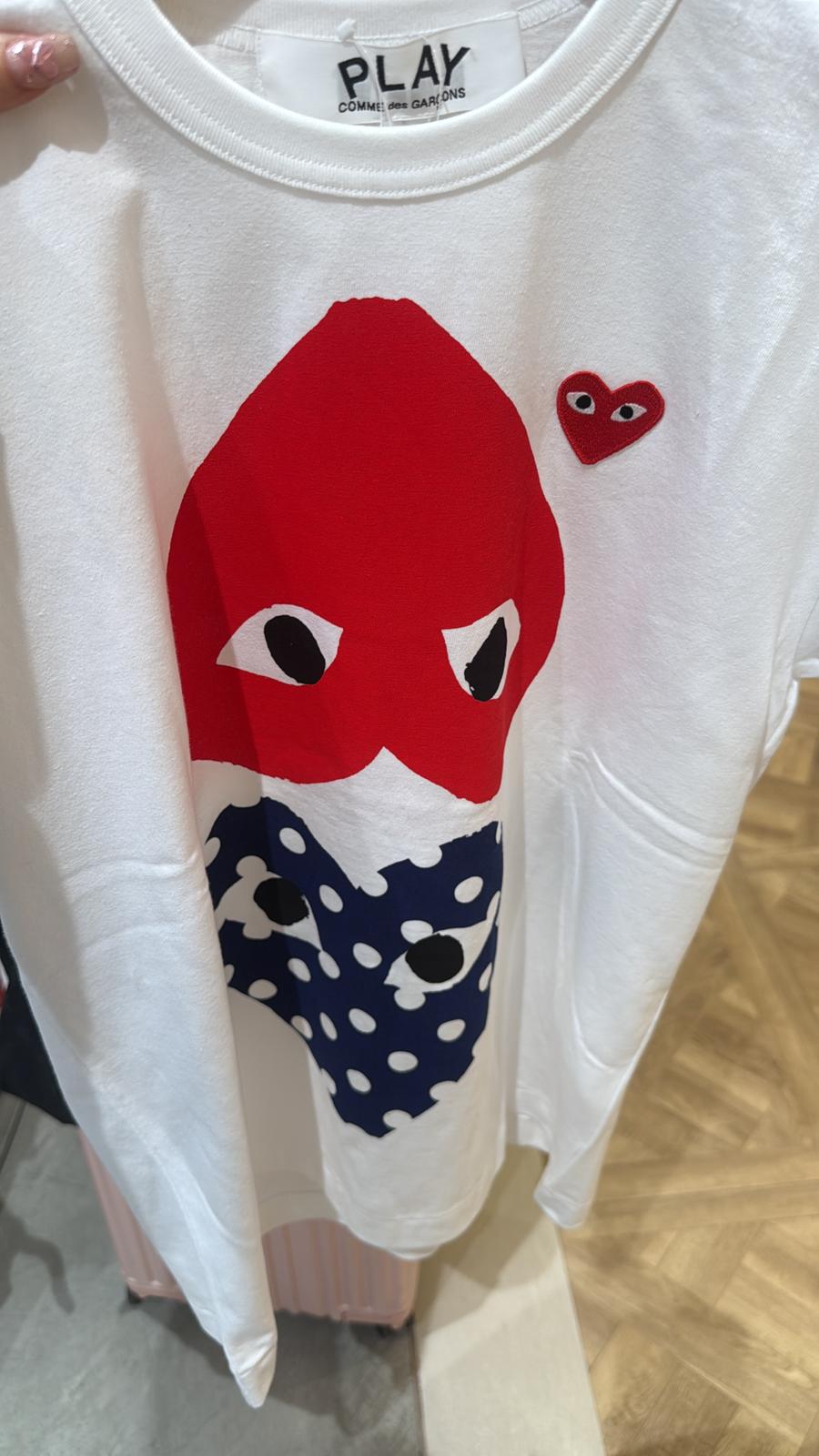 CdG 上紅心$5下波點心tee Size Xxs-XXL