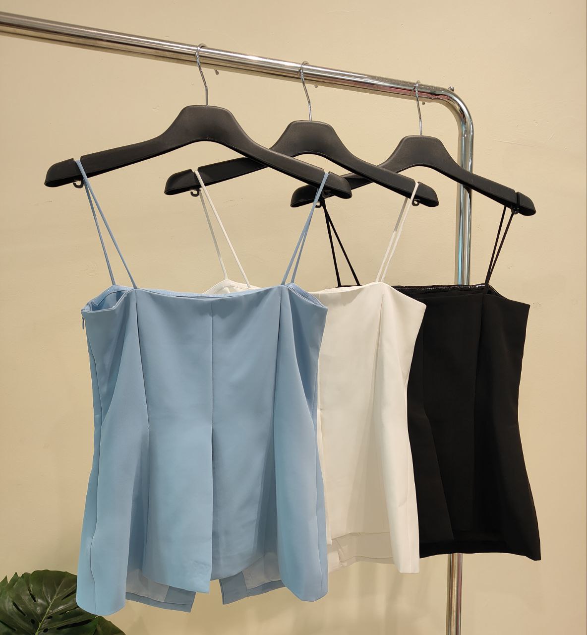 吊带修身上衣 2595