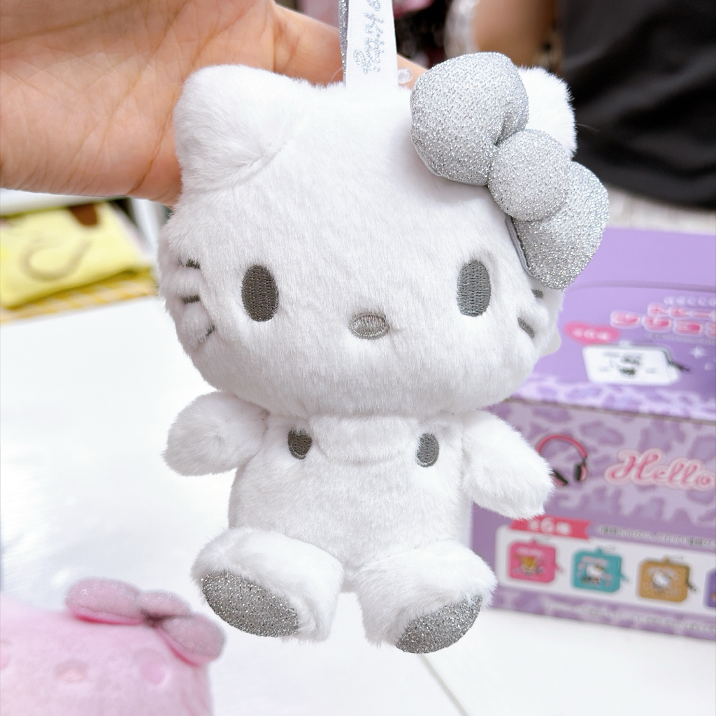 日本直送Hello Kitty新款不同顏色系列公仔掛飾