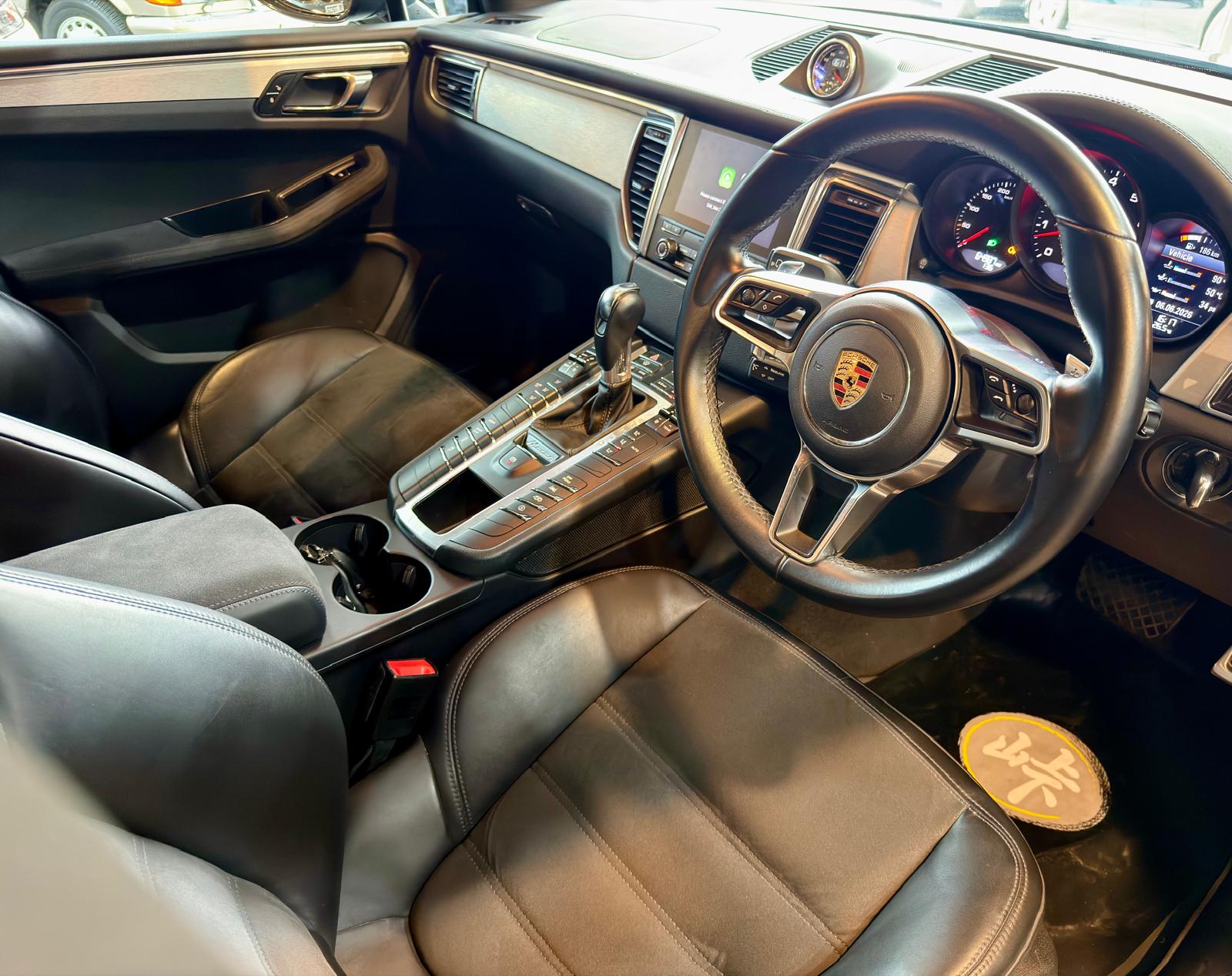 Porsche Macan GTS 2016