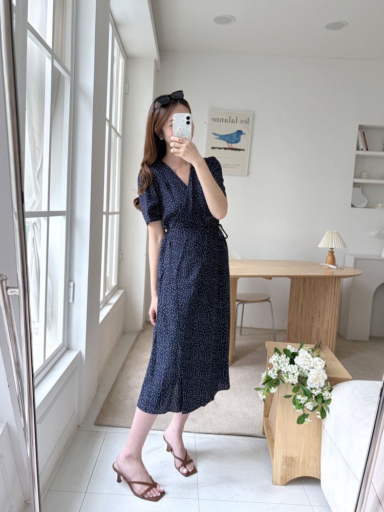 [限量!!] Isa Dotted Wrap Dress