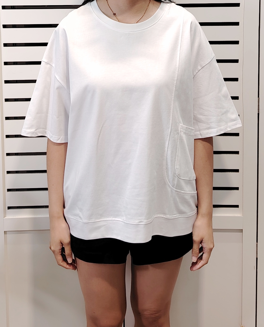 2688 Basic Tee Bottom  Pocket