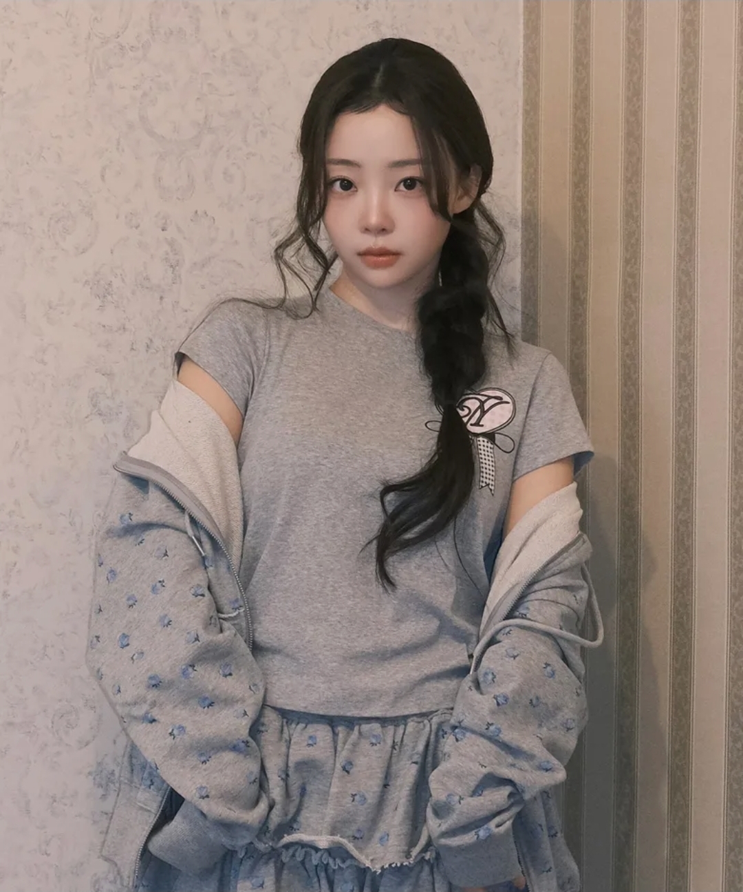 《換乘戀愛4♡敏京著用款》YOUHEE Rosette Tee