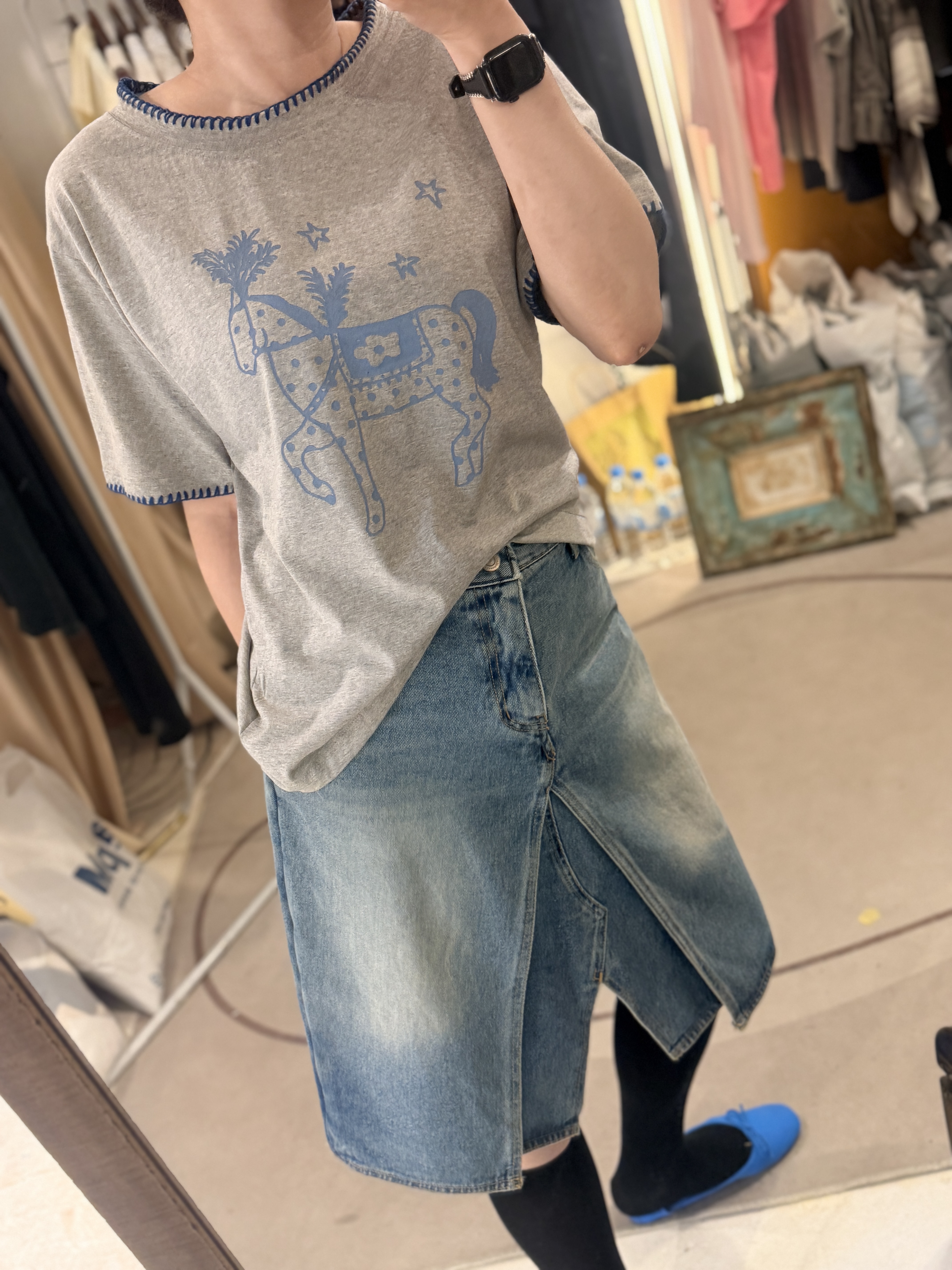 Horse tee