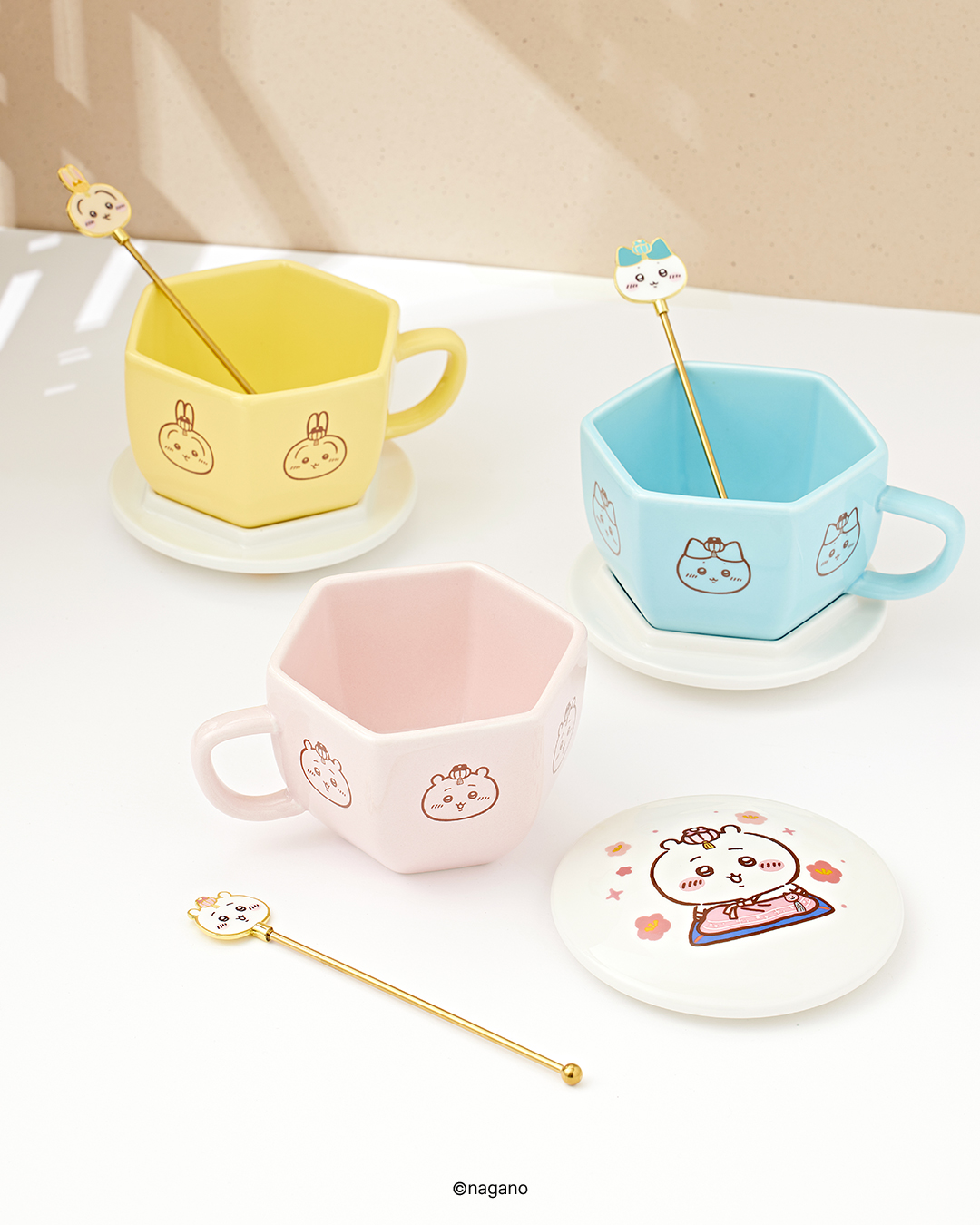 《Pre-Order》原創韓服 Mug 馬克杯(含蓋）｜Chiikawa in Korea 吉伊卡哇 韓國 常設店 (26CKW09-P）