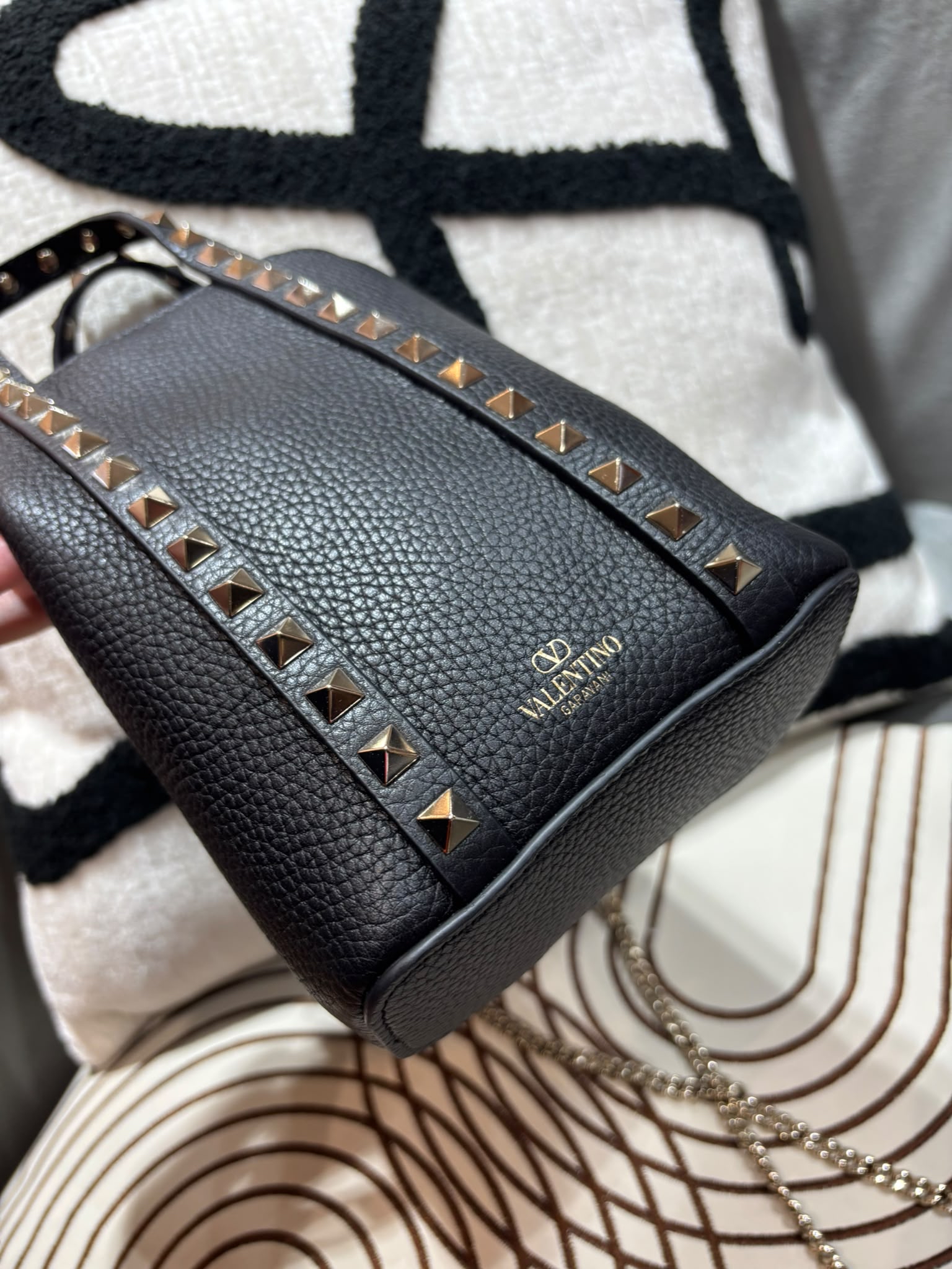 Valentino Mini Bucket 2Way Bag 黑色 100%Authentic, 99%New