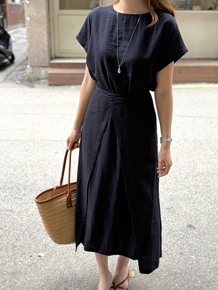 The Timeless Wrap Dress (Navy)