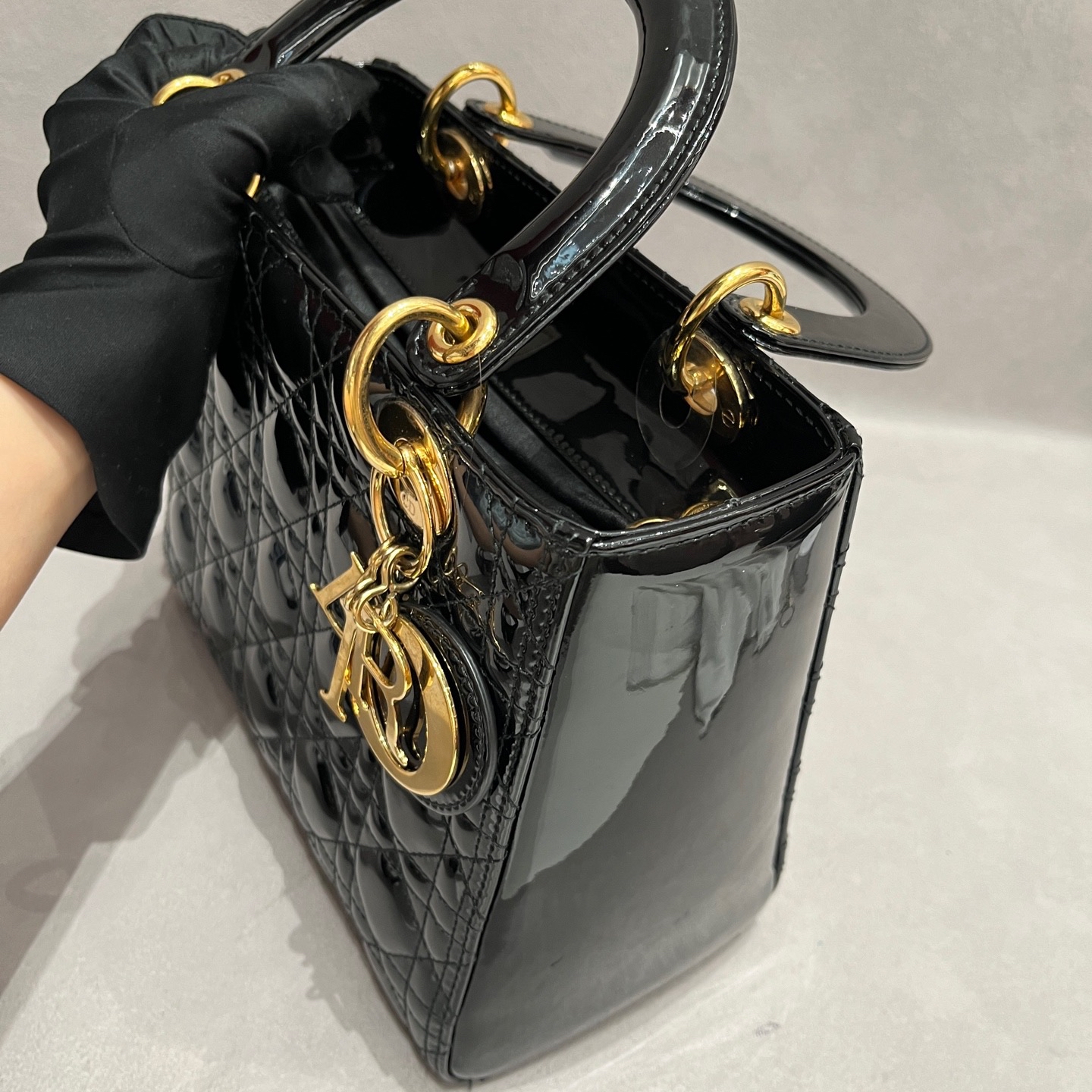 【預訂貨品】Dior Lady Dior漆皮黑金五格戴妃包