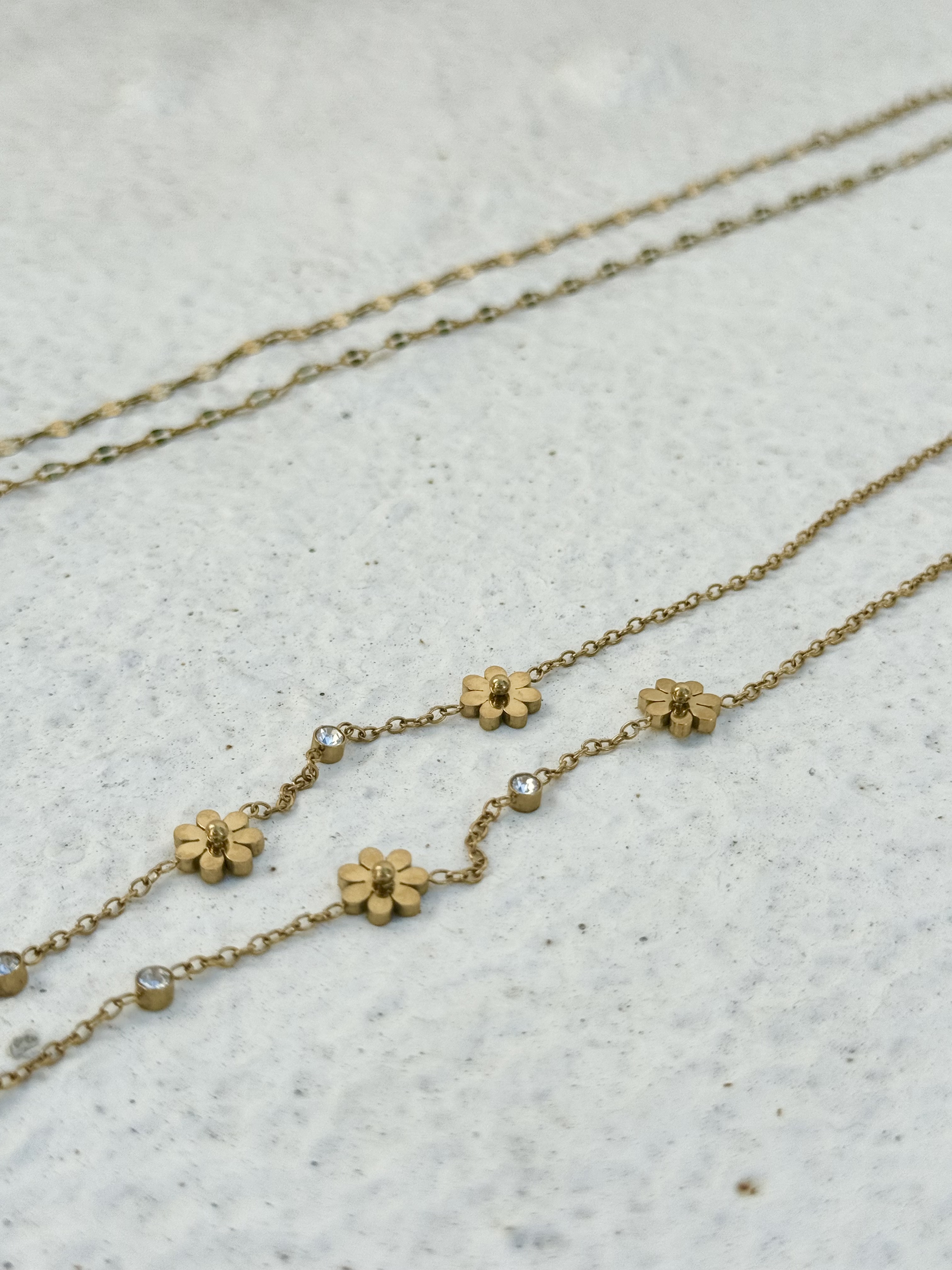 Gold flower set stainless necklace