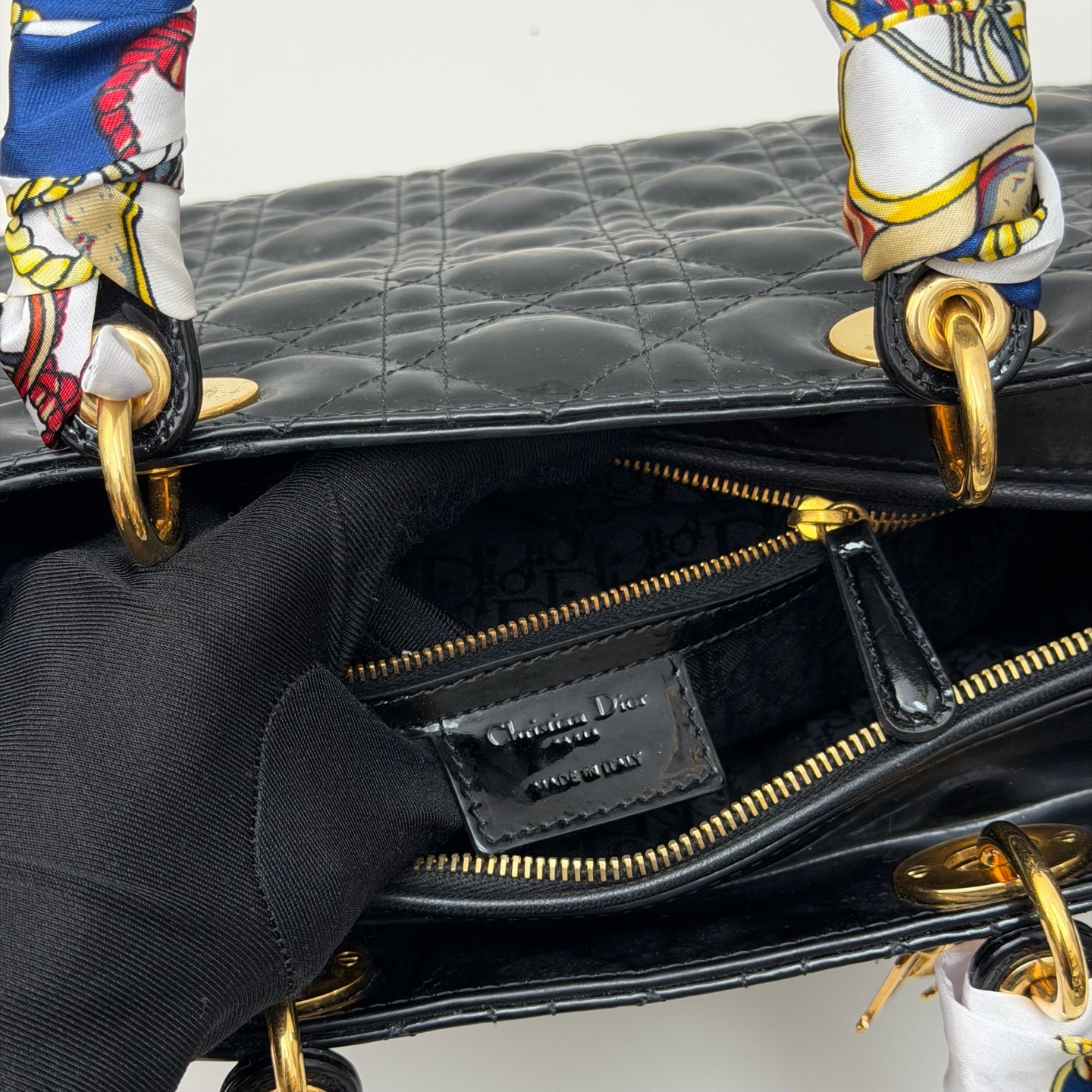 【預訂貨品】Dior七格漆皮黑金戴妃包 