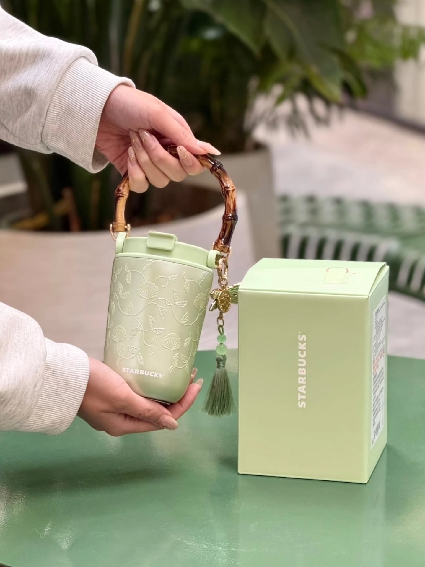星巴克💚春序纹样系列『不锈钢双饮口杯配中式提手挂饰』🇨🇳
