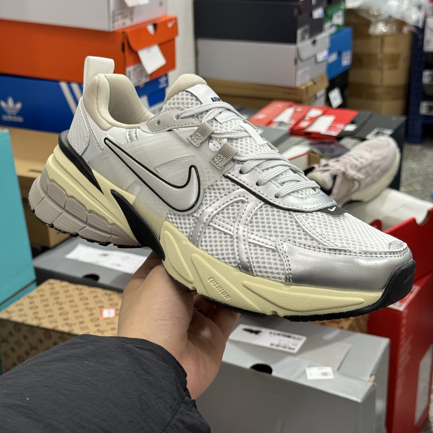 Nike V2K Run "Summit White/Metallic Silver" FD0736-100