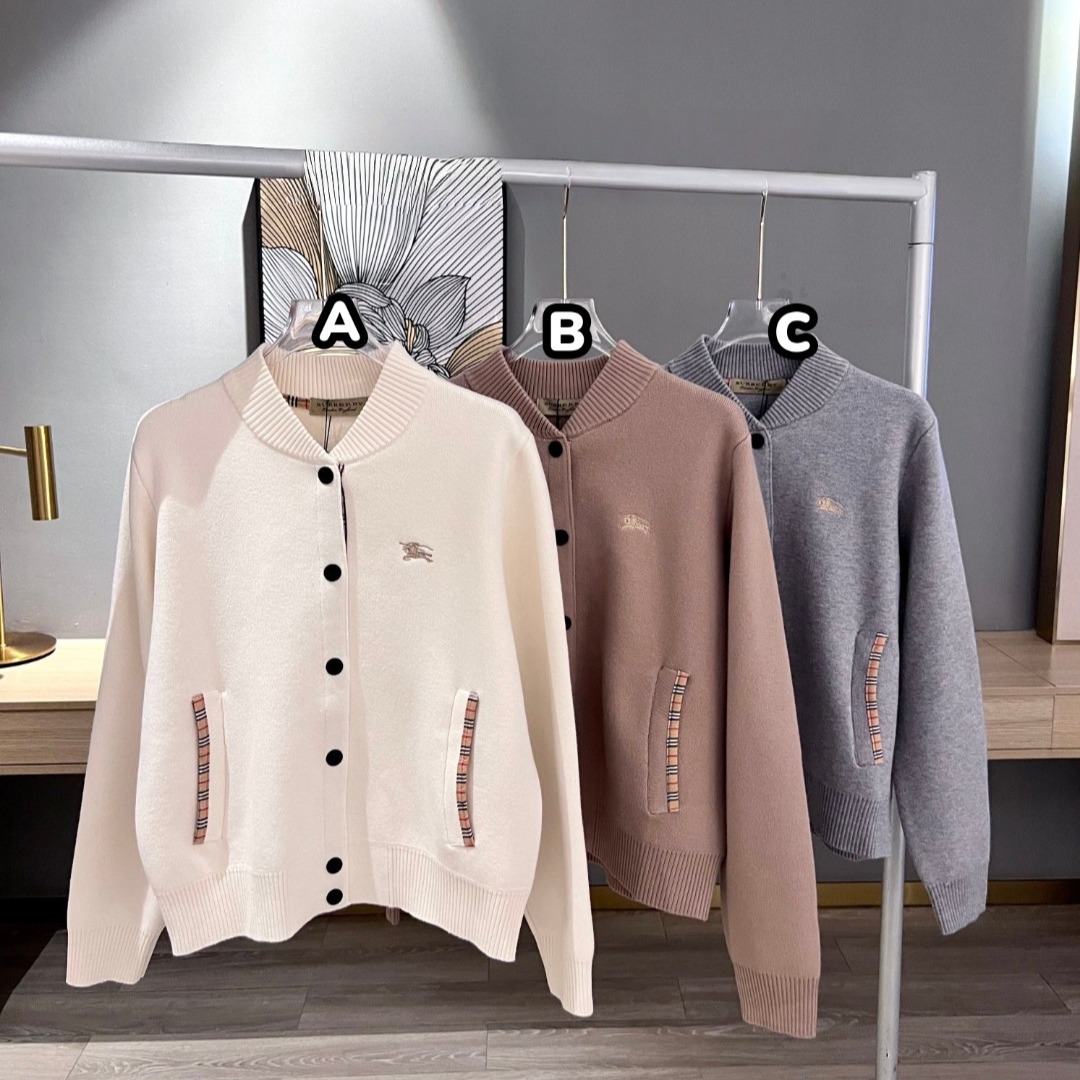 Burberry 經典戰馬刺繡棒球領開襟冷衫