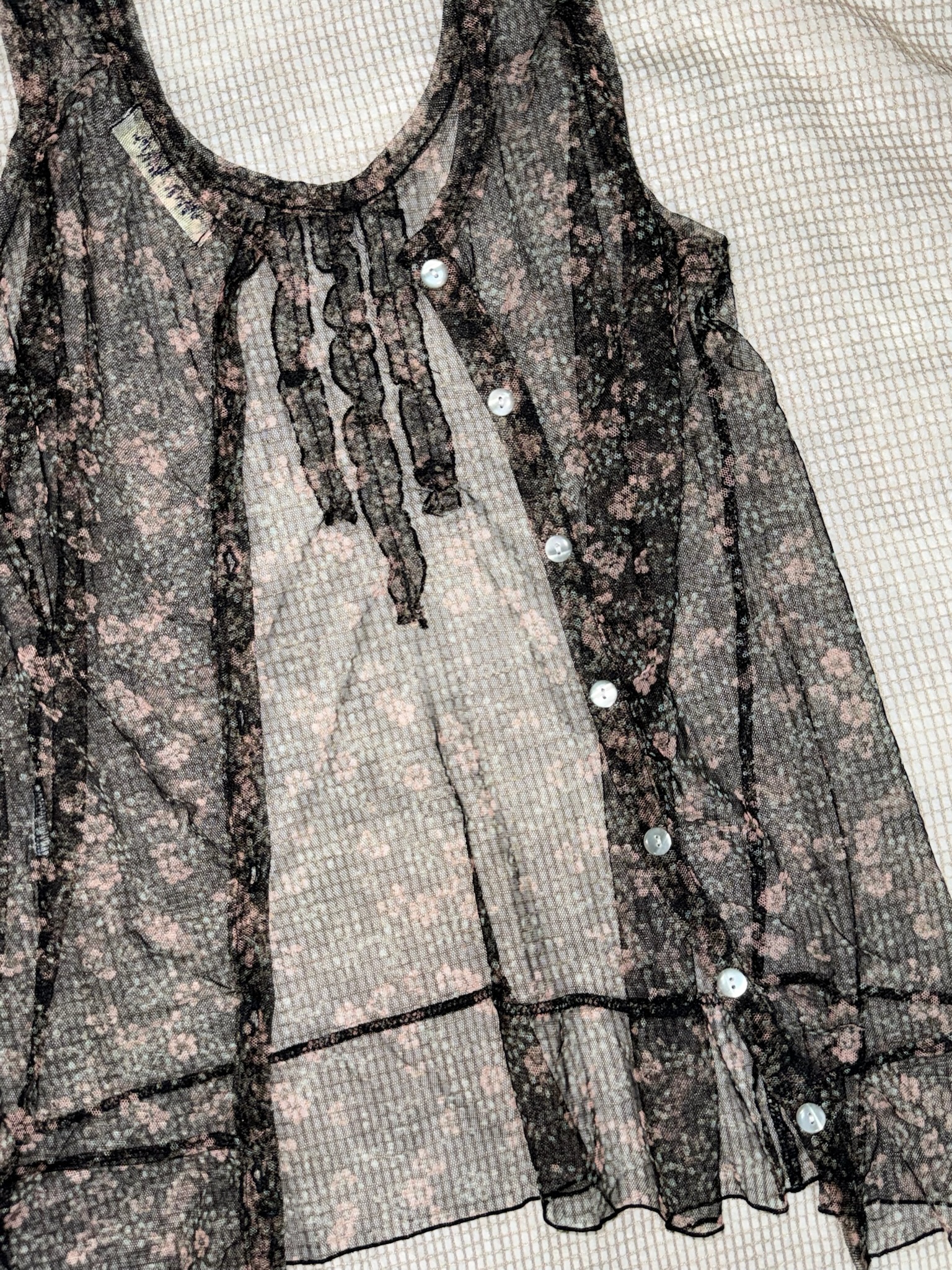 Dainty Rose Print Mesh Sleeveless Blouse