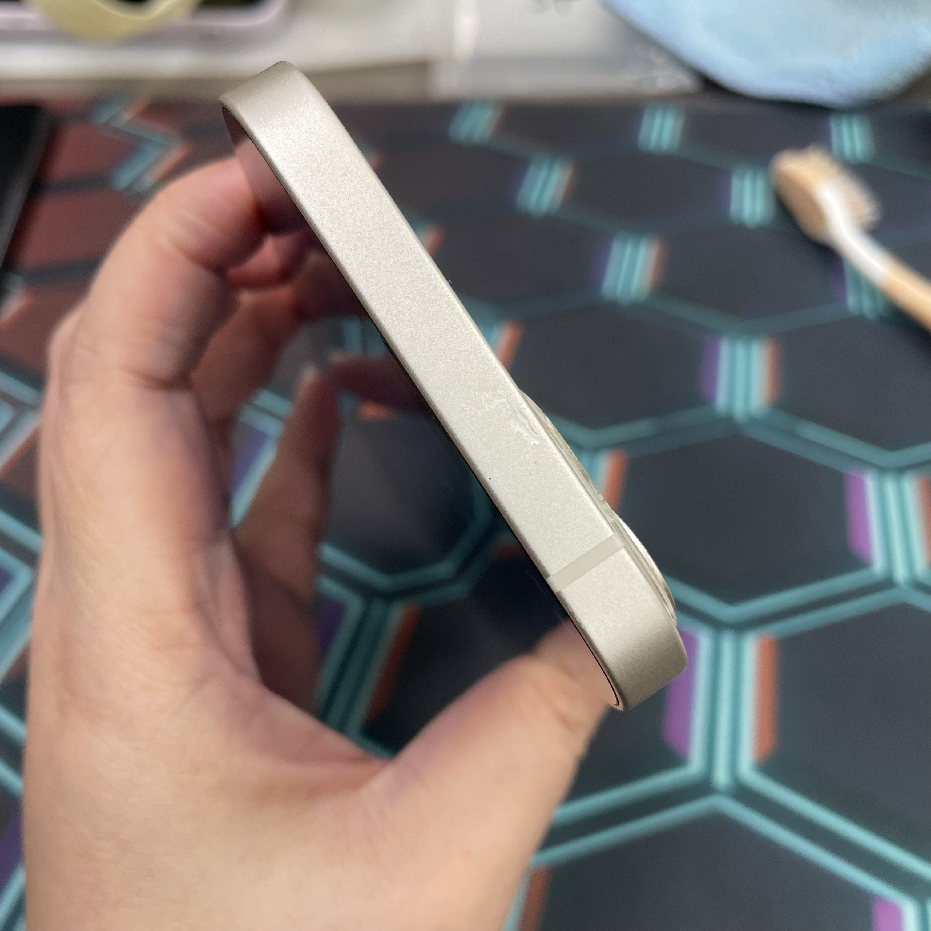 *8247 13 勁靚機 128GB 電87 白色 white