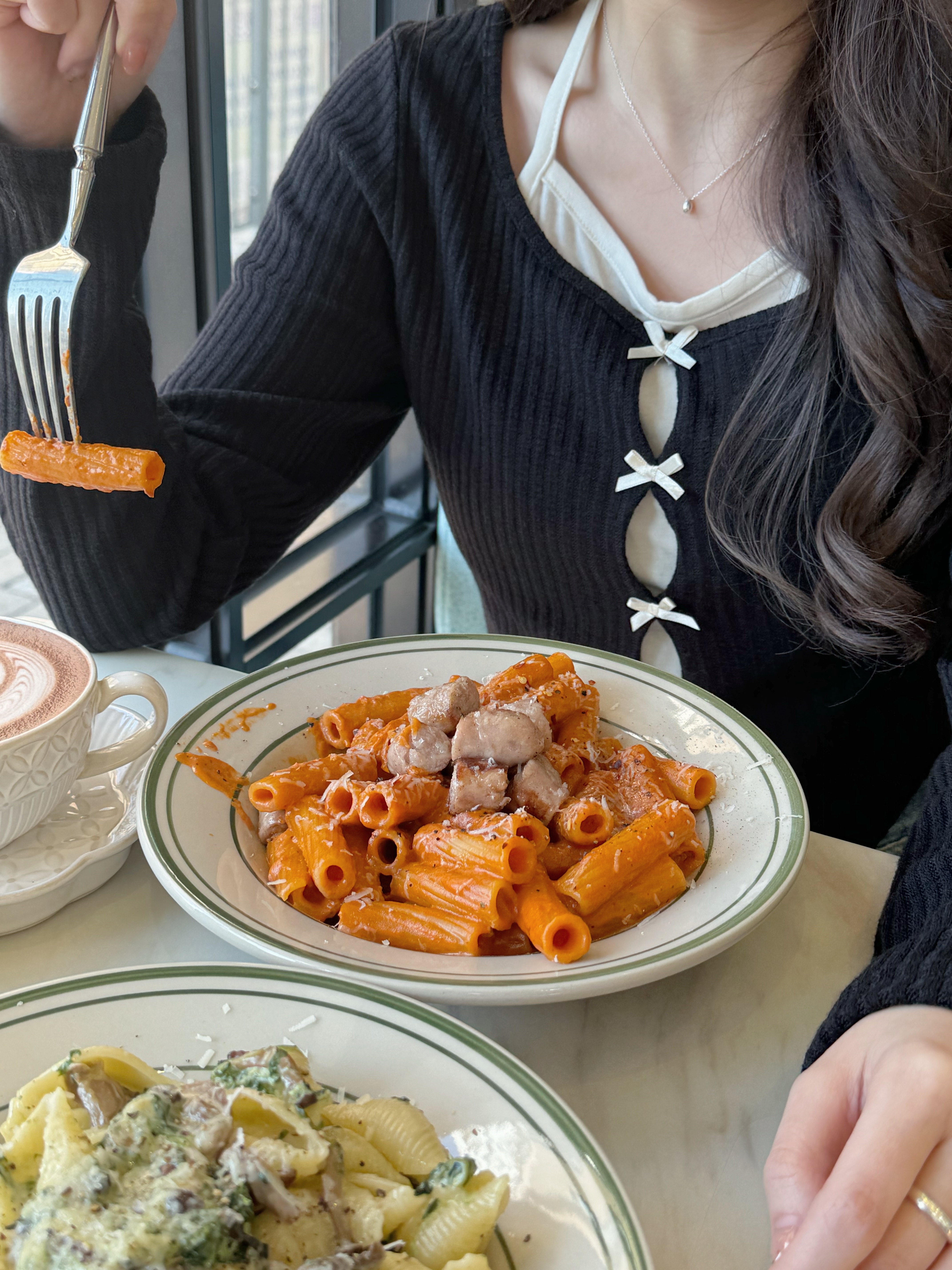 韓系假兩件蝴蝶結上衣