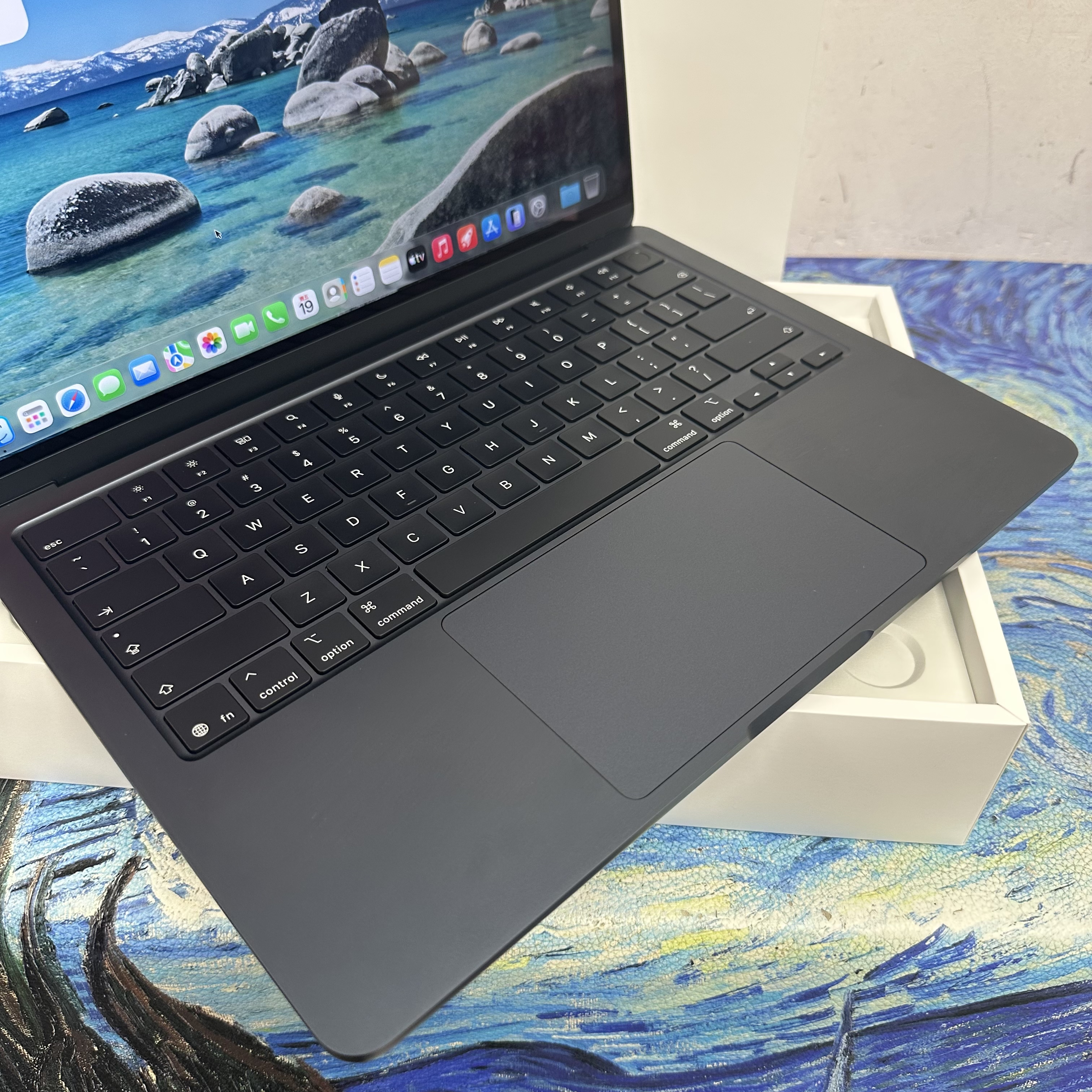 #5981 APPLE  MacBook Air M5 2026 M5 CPU/ 16GB Ram/512GB SSD/10核心GPU/Liquid Retina Mon/13吋/藍色/Gaming Laptop / Notebook / 超強續航能力/ 原廠保養/ 文書機 / 畫圖 / 剪片 / Movie / Netflix / 香港行貨✨