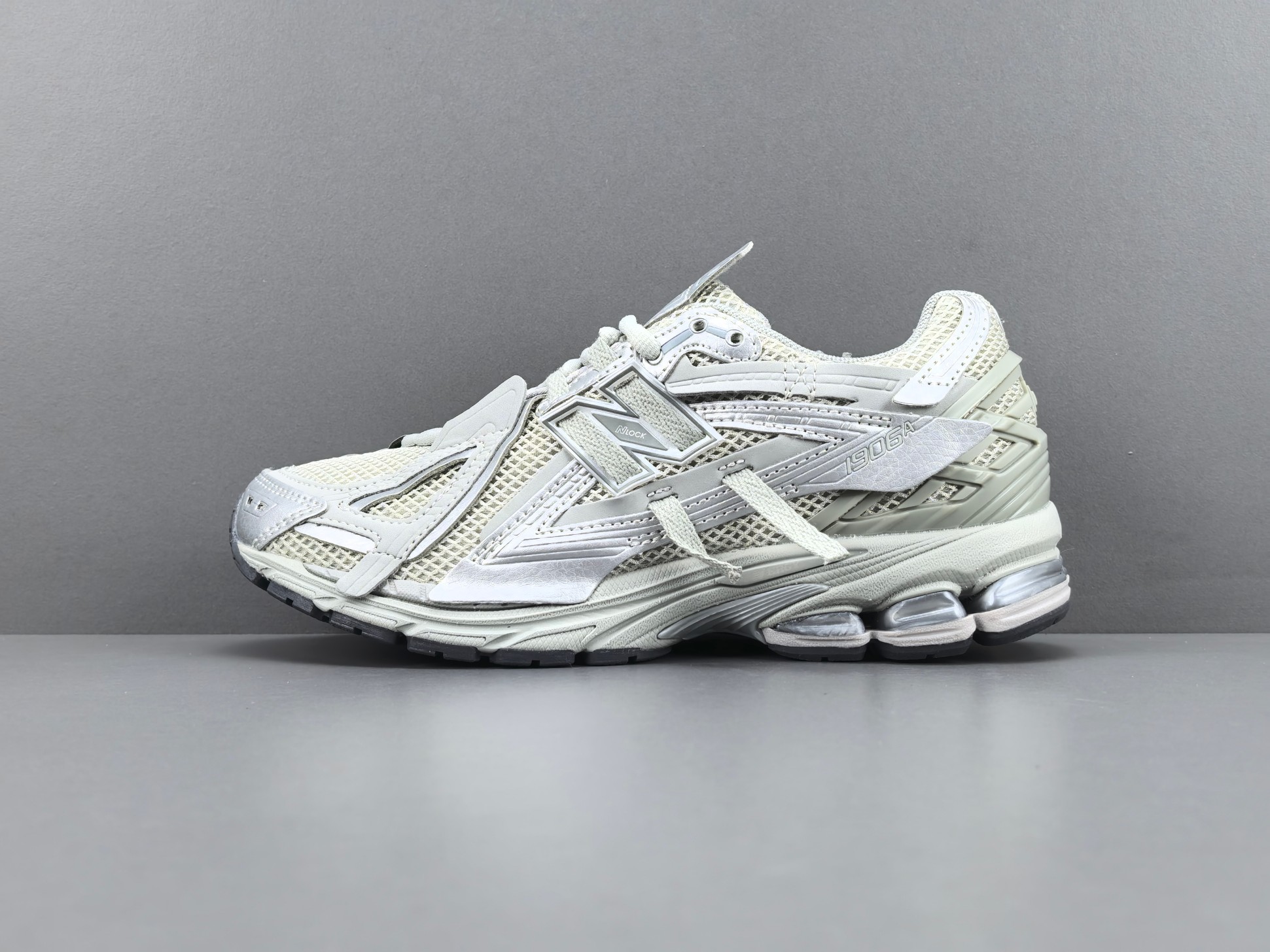 New Balance 1906A M1906AAG