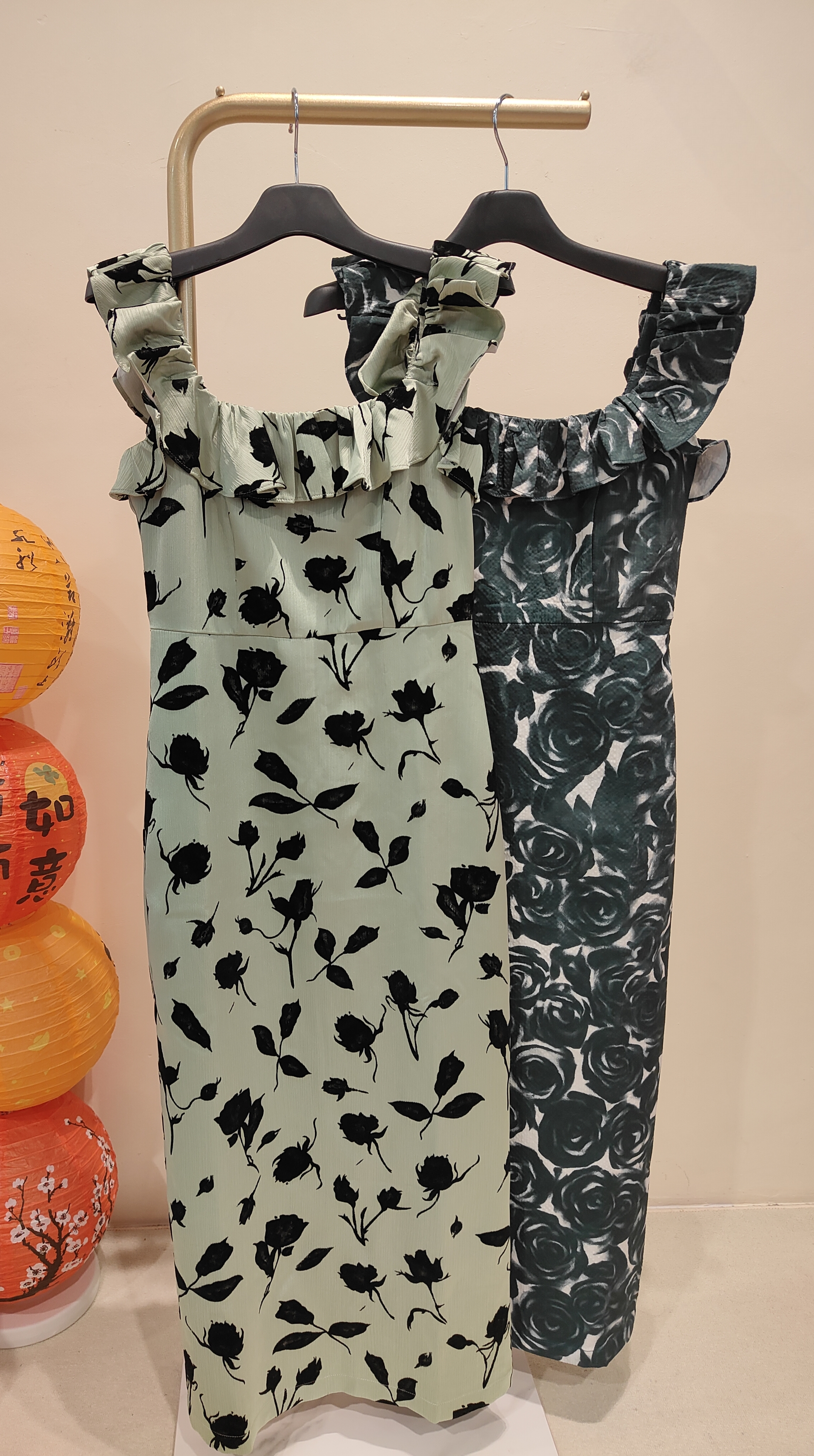 花卉印花方领连身裙  2138