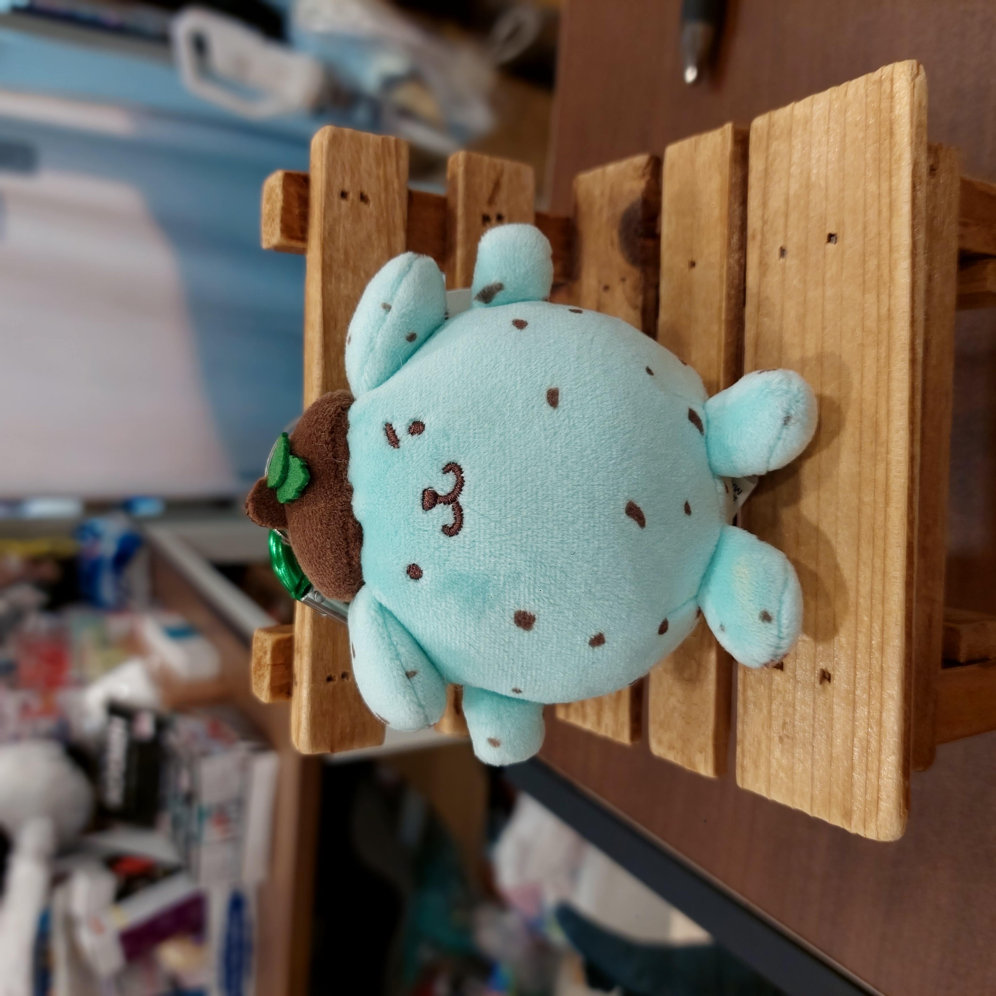 原裝日本Sanrio  Pompompurin 布甸狗 公仔吊飾 薄荷朱古力款