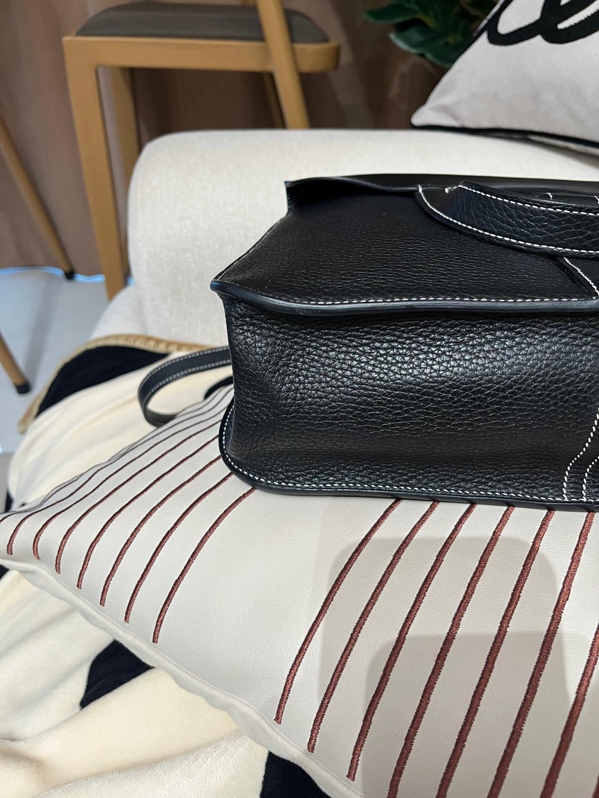 Hermes Halzan 31 ,STAMP X 黑銀 100%Authentic, 95%New  ✅收據✅Dust bag