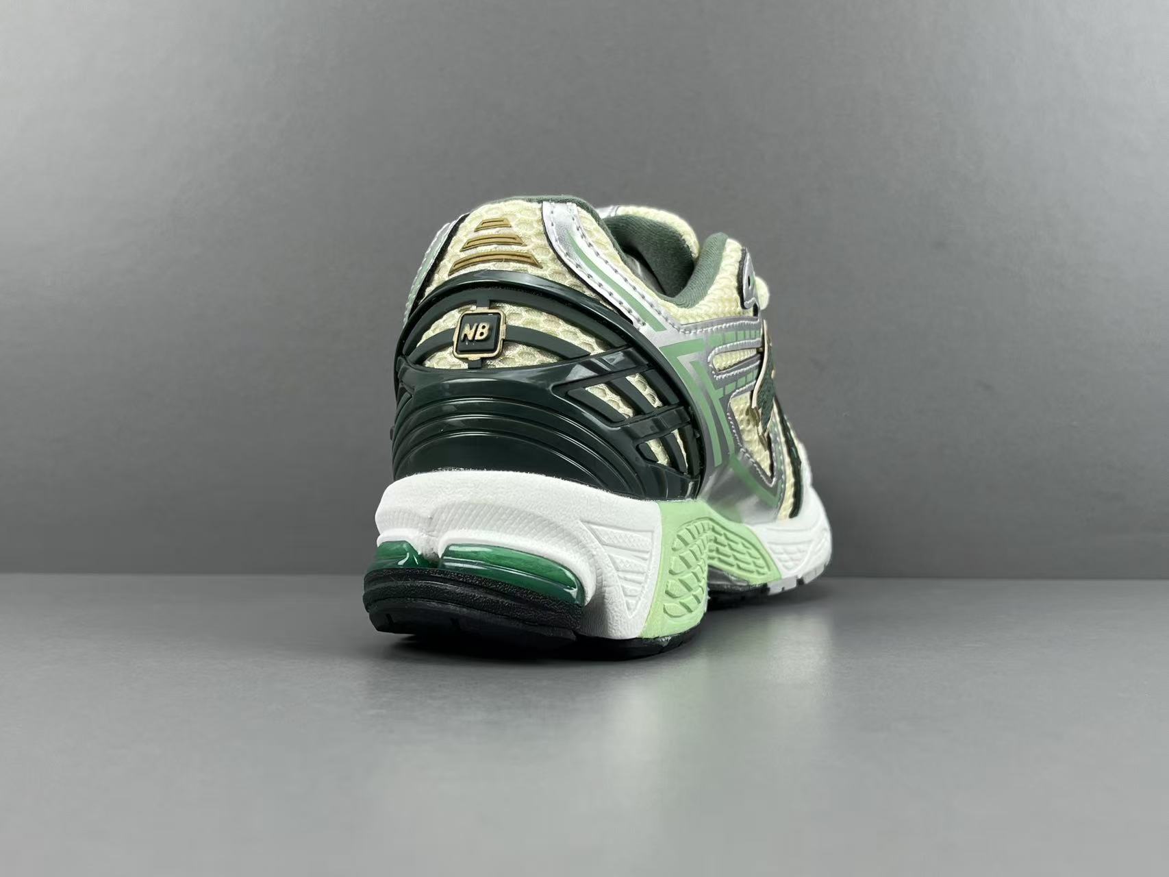 New Balance 1906R U1906RL1